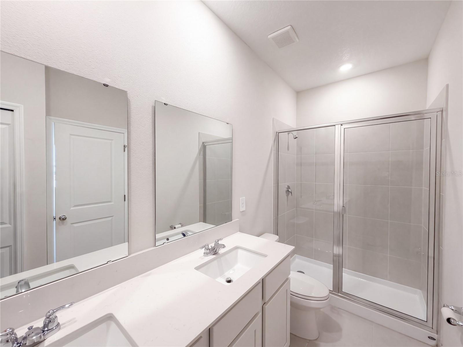 1520 Redwood Ln #m Property Photo 12