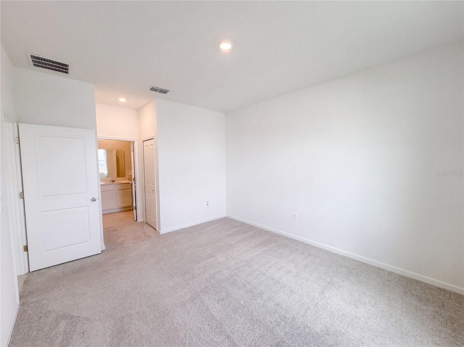 1520 Redwood Ln #m Property Photo 17