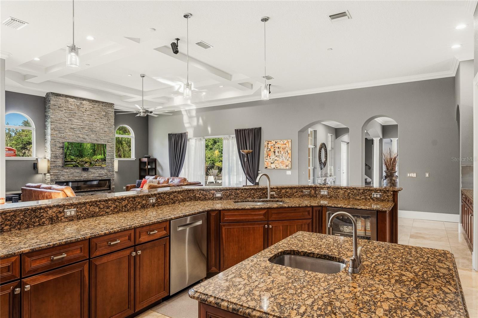 170 Rolex Pt Property Photo 12