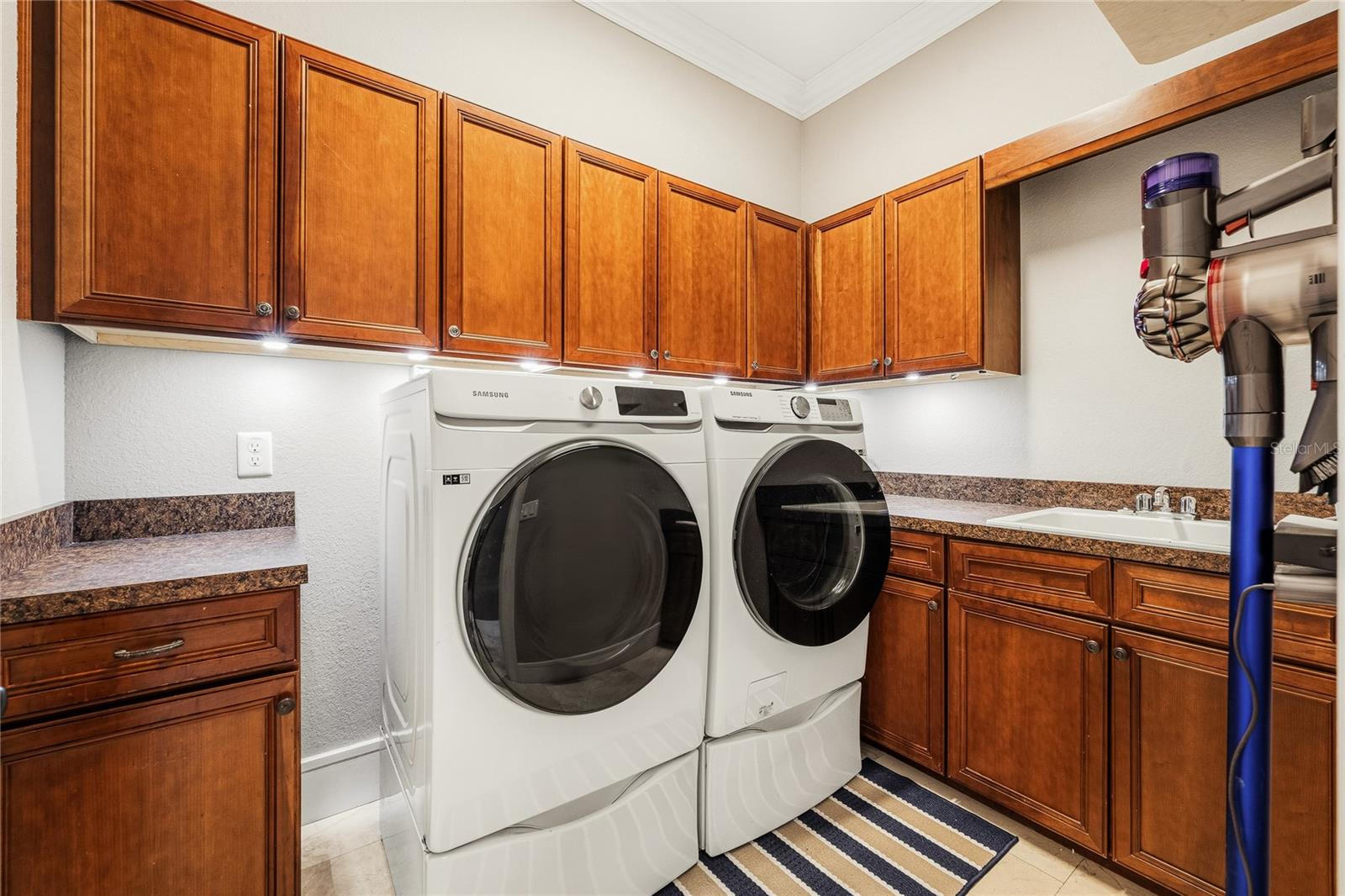 170 Rolex Pt Property Photo 48