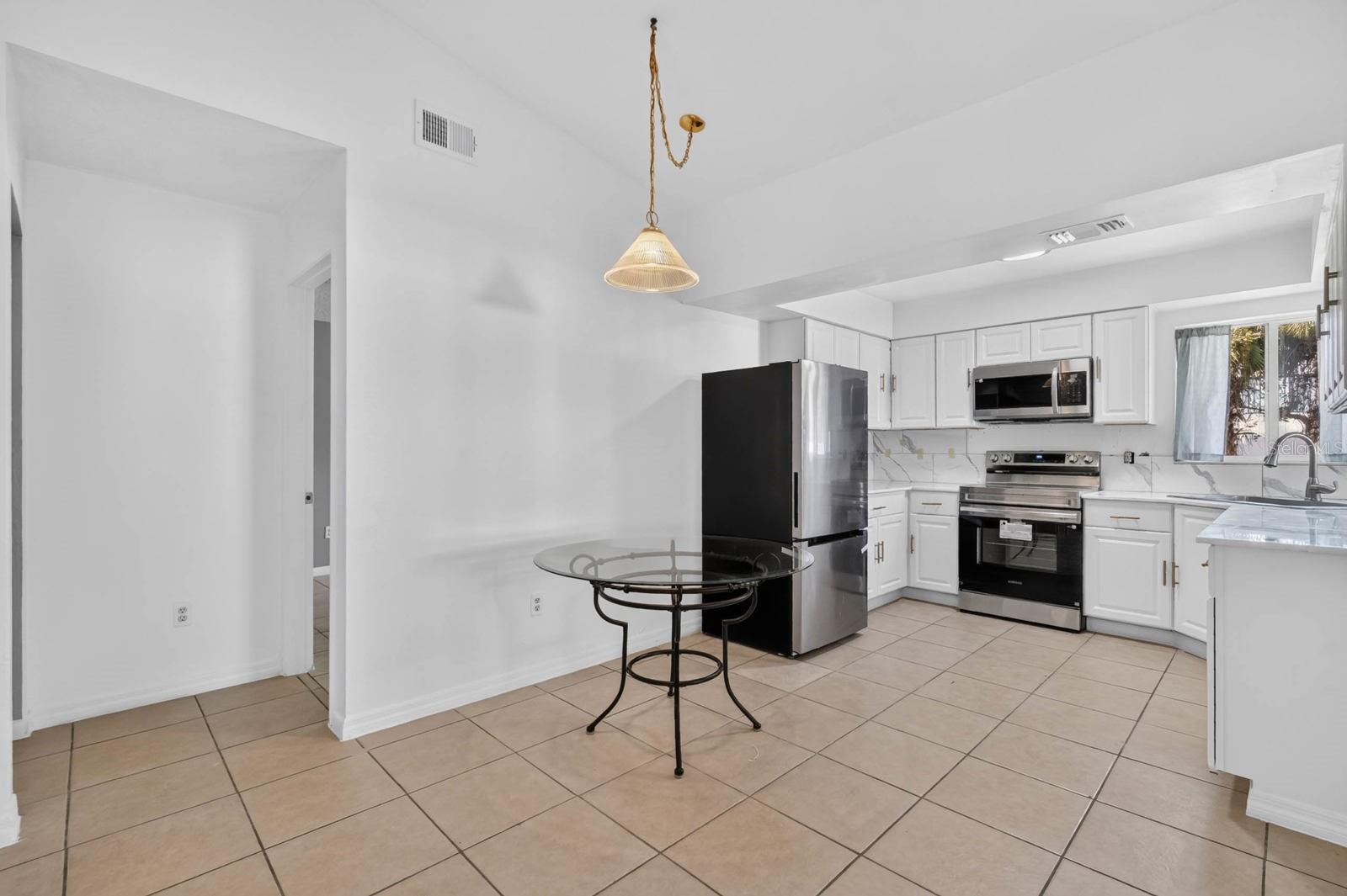 7 Brownstone Ln Property Photo 17
