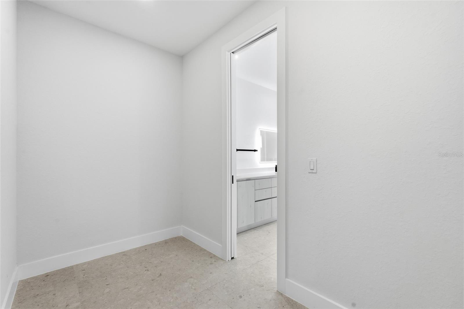 321 Ne 15th Ter Property Photo 26
