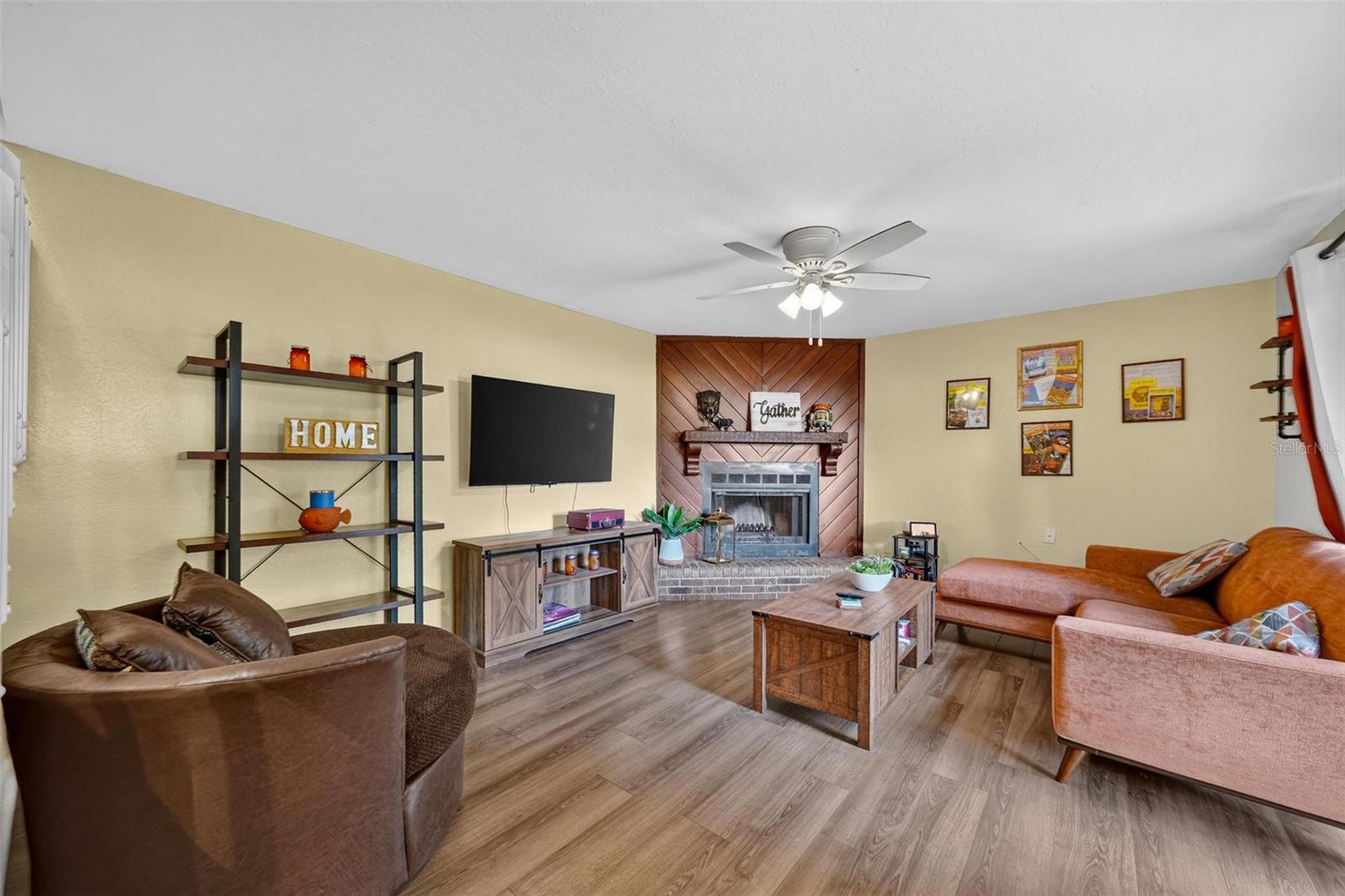 618 Olympic Dr #6a Property Photo 5