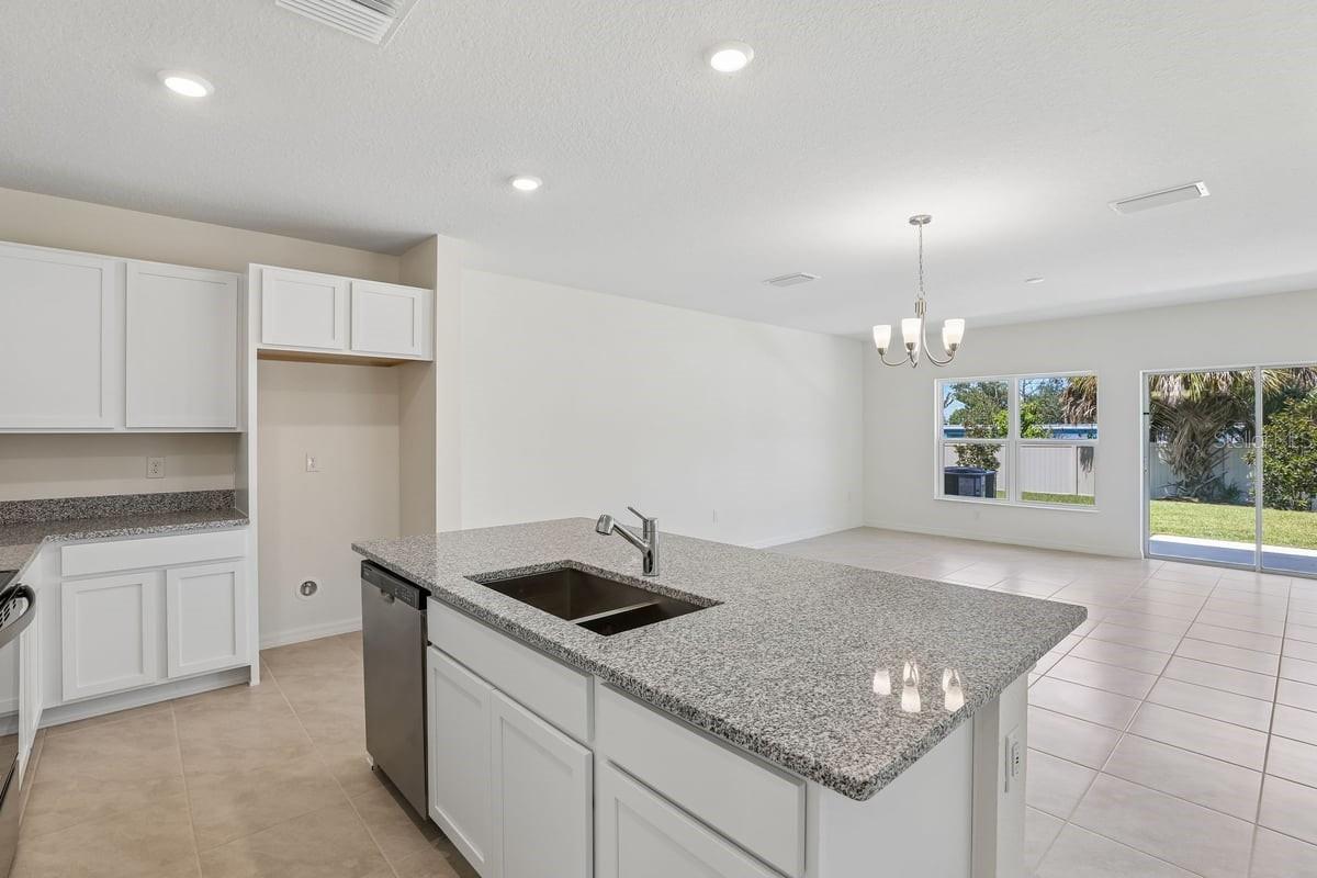 520 Pine Ridge Ct Property Photo 7