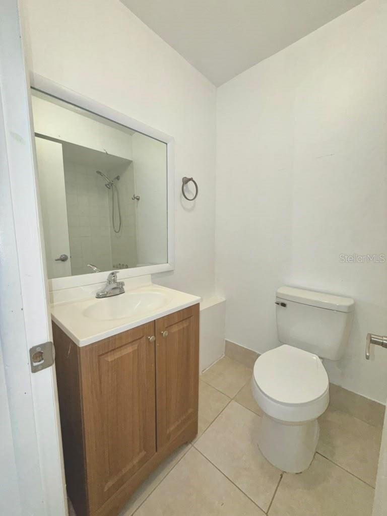 191 Wimbledon Lake Dr ##7-44 Property Photo 11