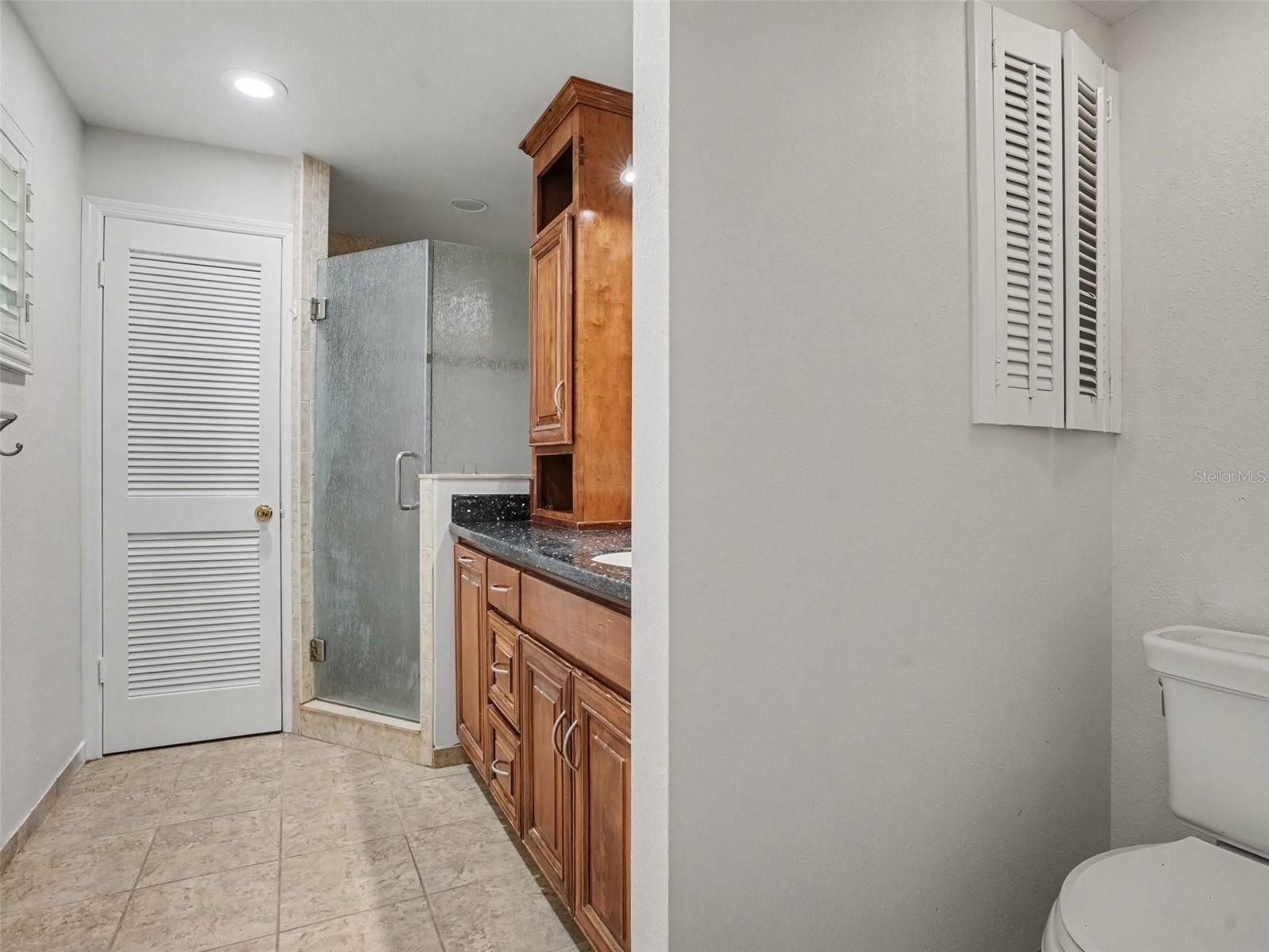 520 Laurel Ln Property Photo 15