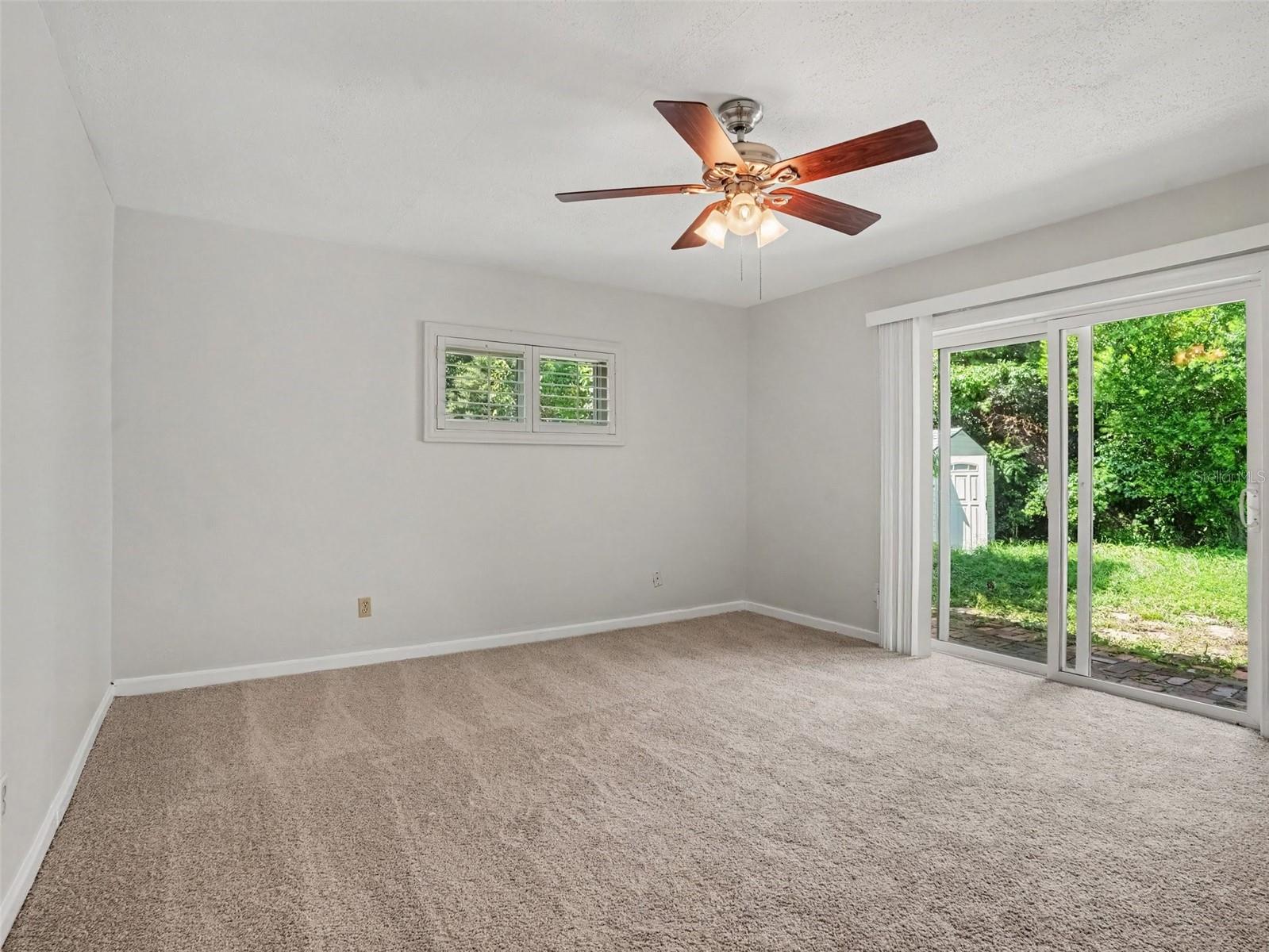 520 Laurel Ln Property Photo 19
