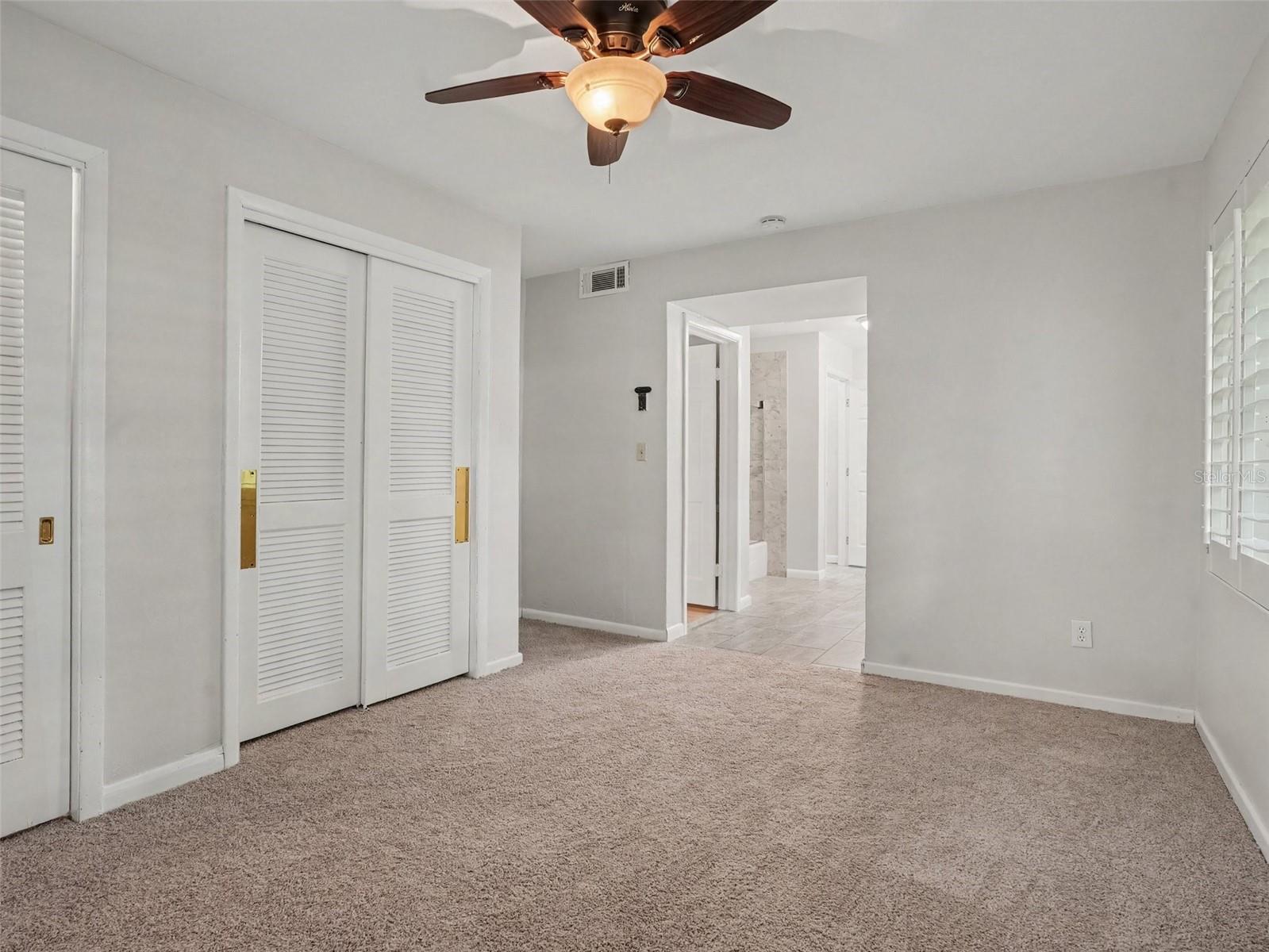 520 Laurel Ln Property Photo 24