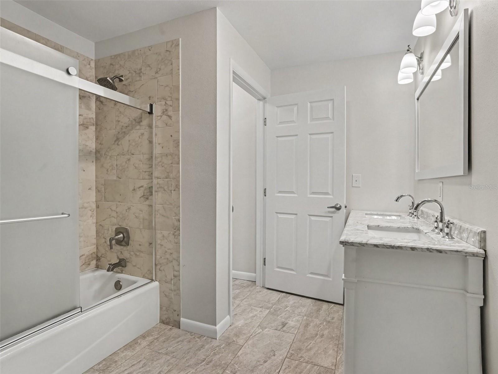 520 Laurel Ln Property Photo 25