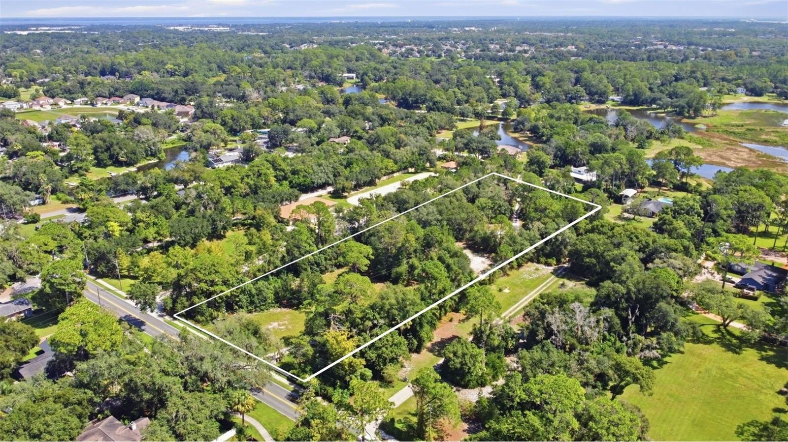 N Country Club Rd Property Photo 2