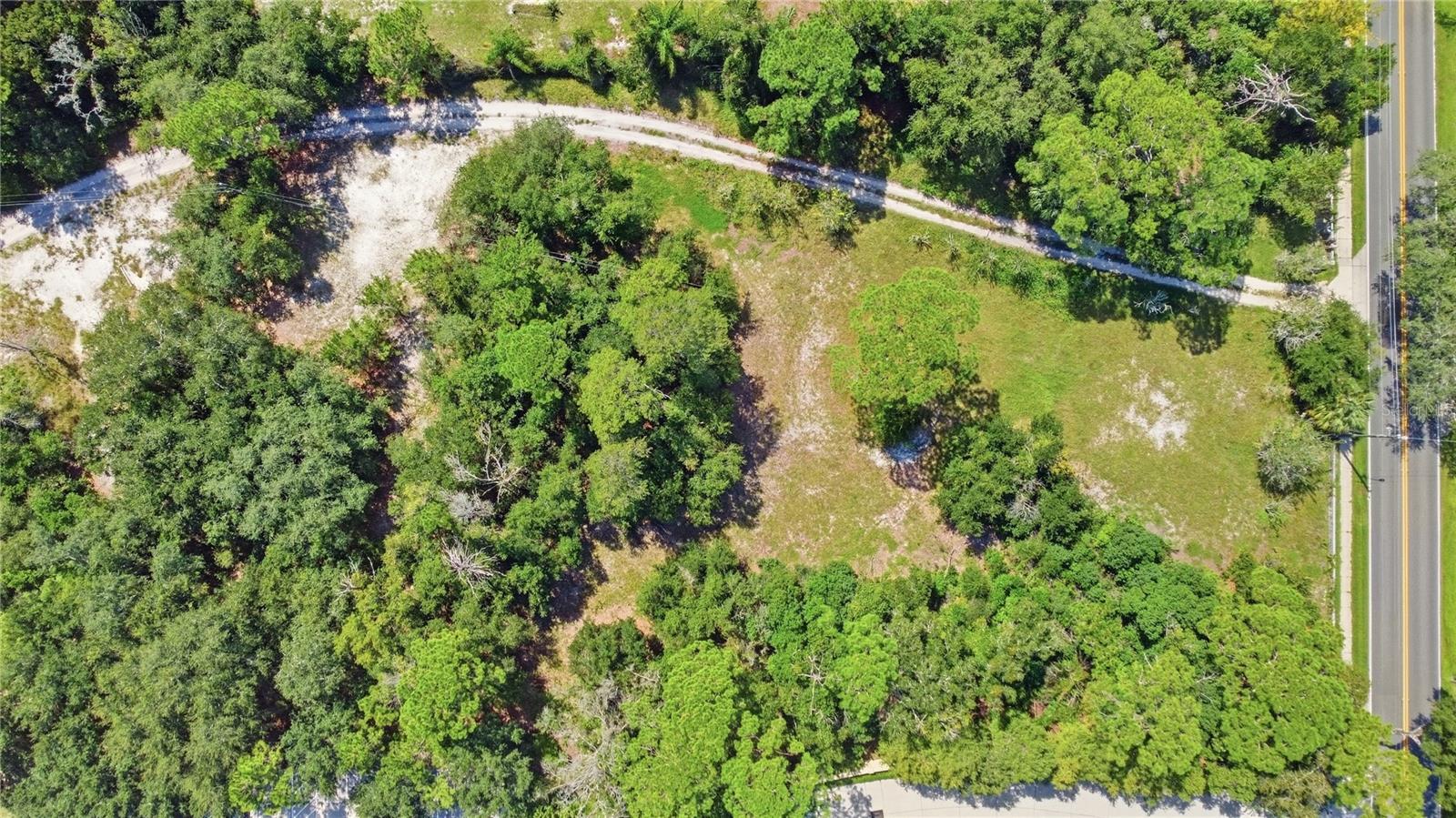 N Country Club Rd Property Photo 16