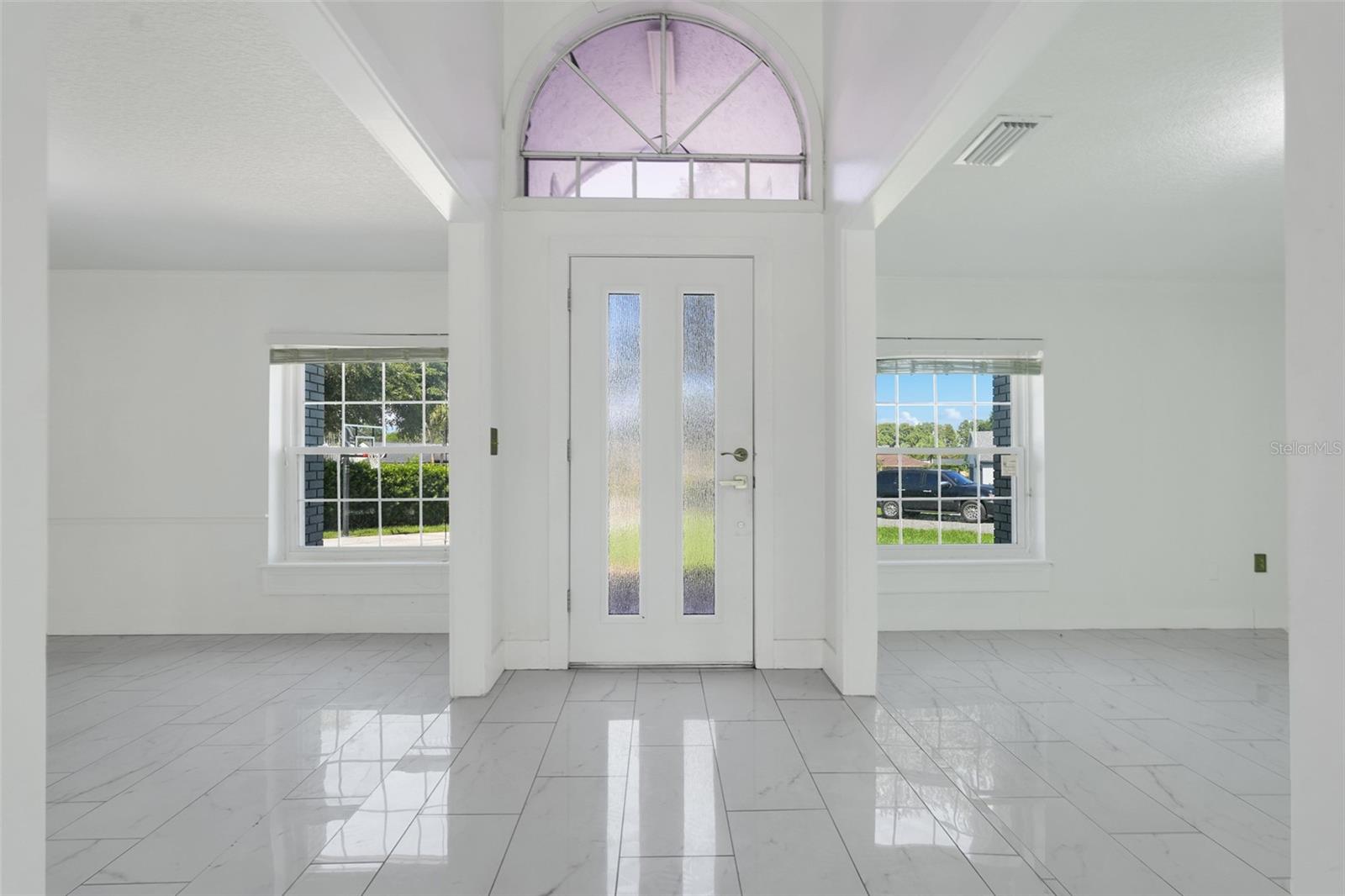 9106 Galleon Ct Property Photo 3
