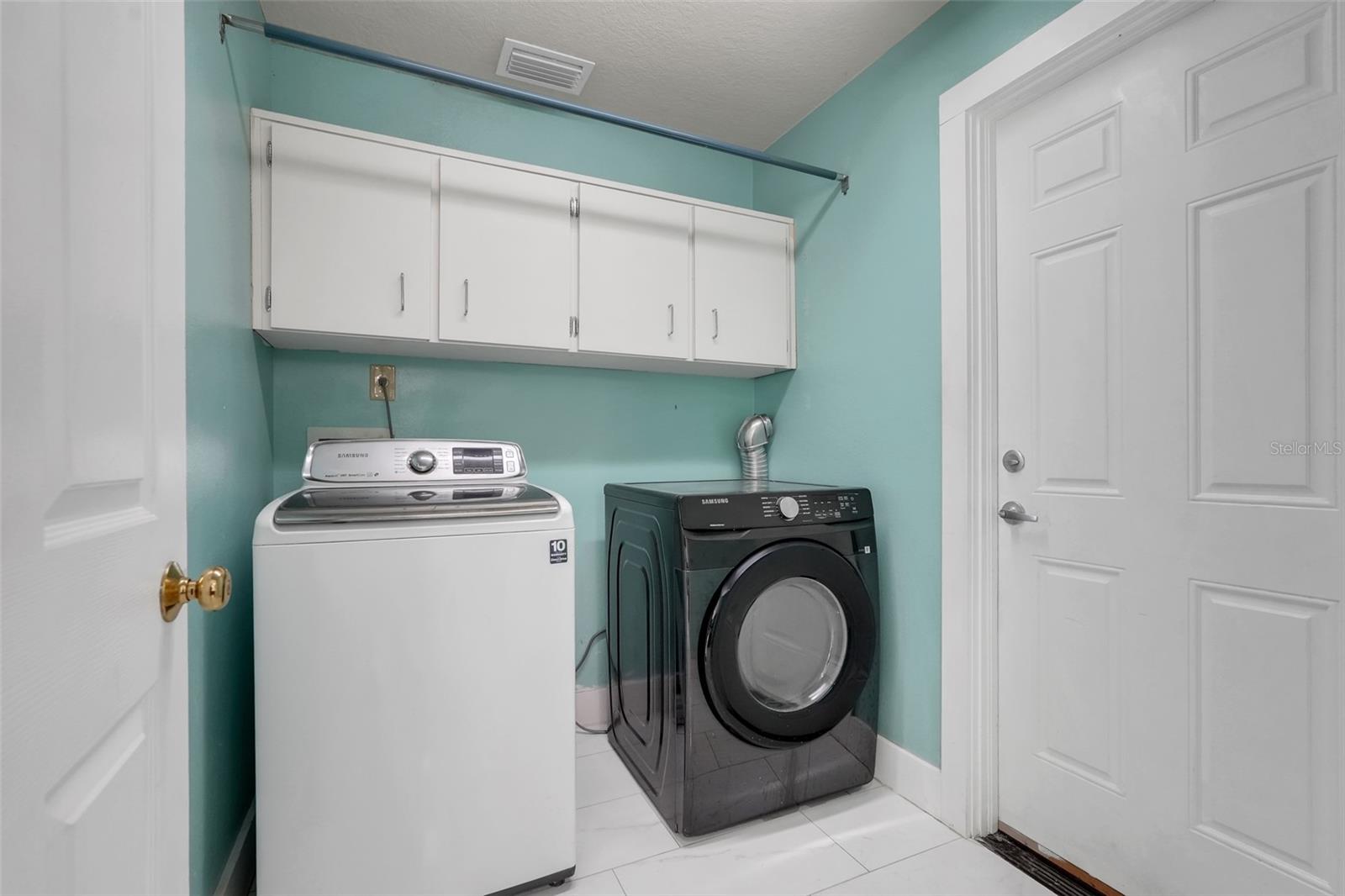 9106 Galleon Ct Property Photo 31