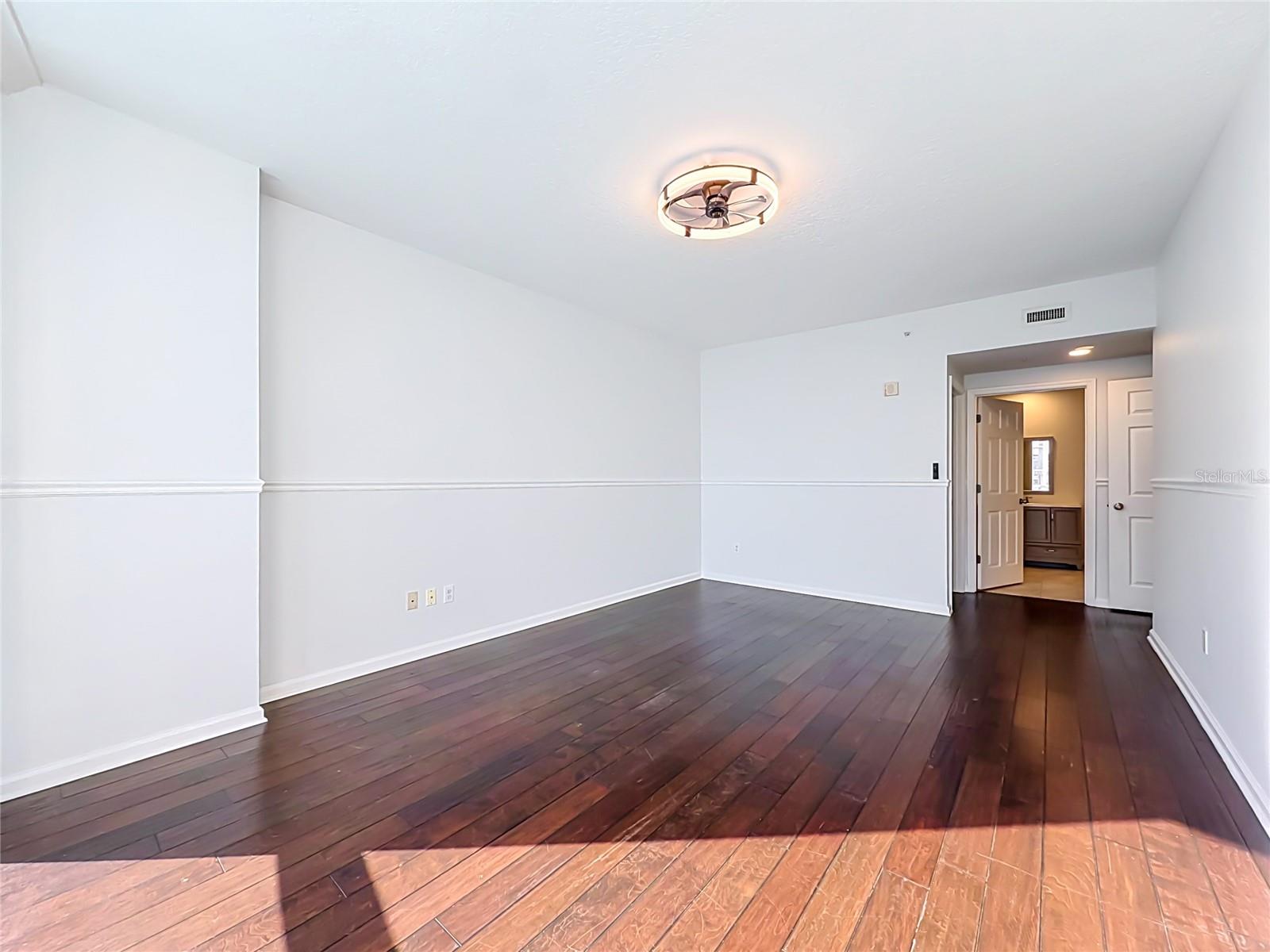 322 E Central Blvd #815 Property Photo 32