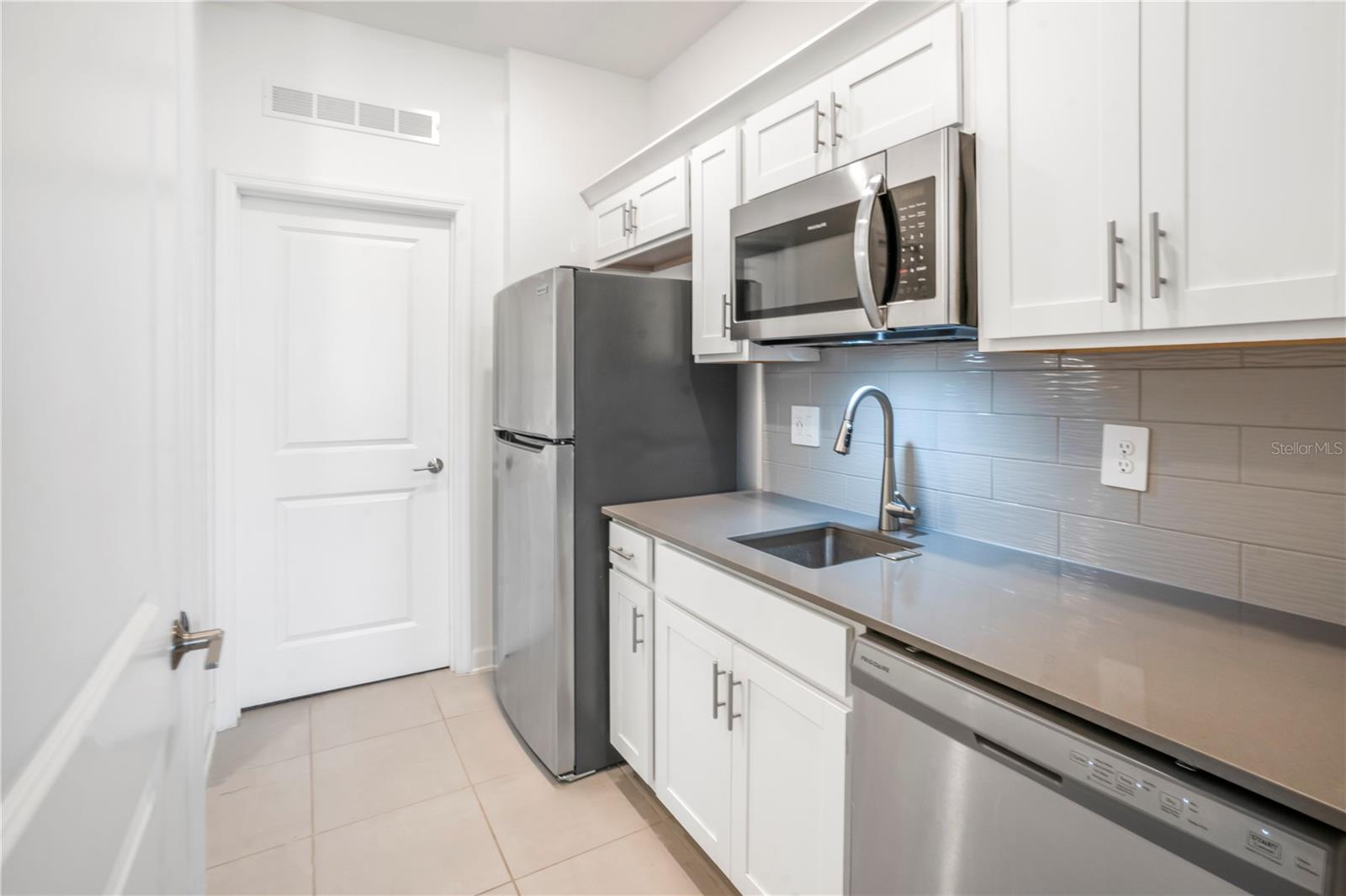 4716 Waltham Forest Dr Property Photo 5