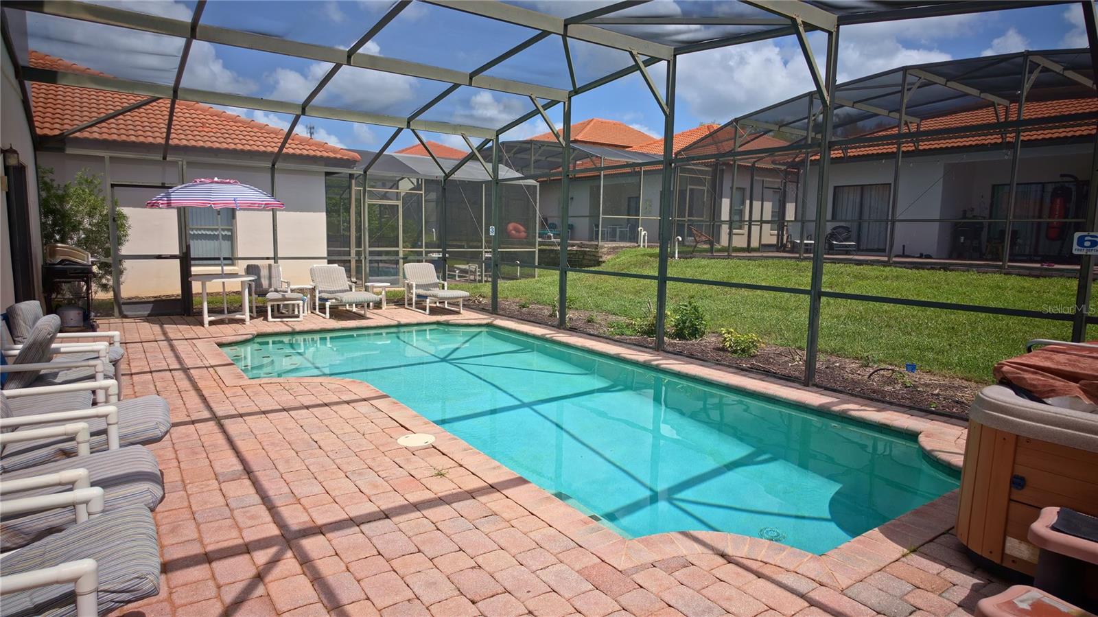 16617 Caribbean Breeze Way Property Photo 7