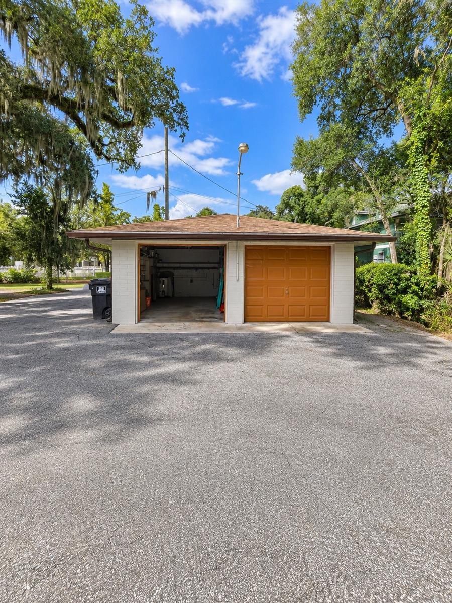 701 Palmer St Property Photo 4