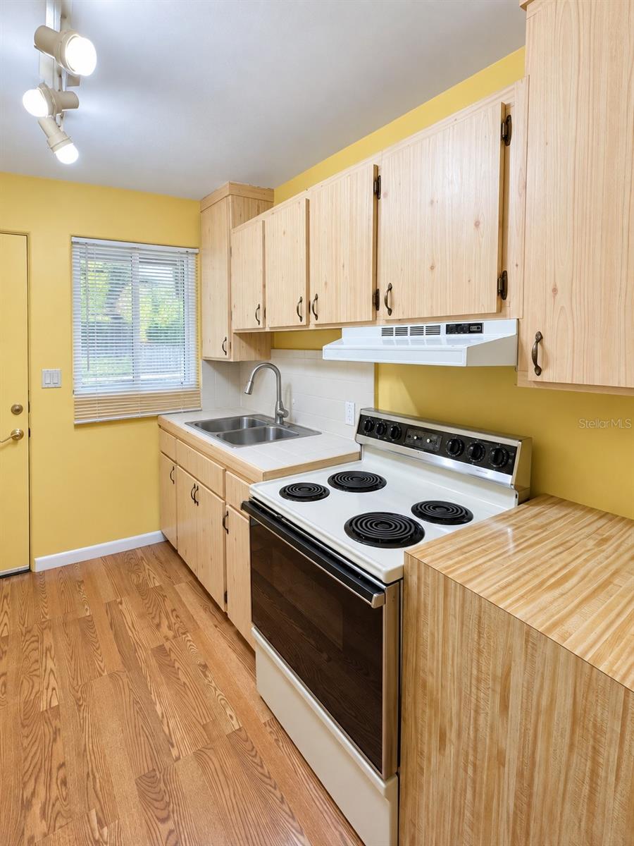 701 Palmer St Property Photo 8