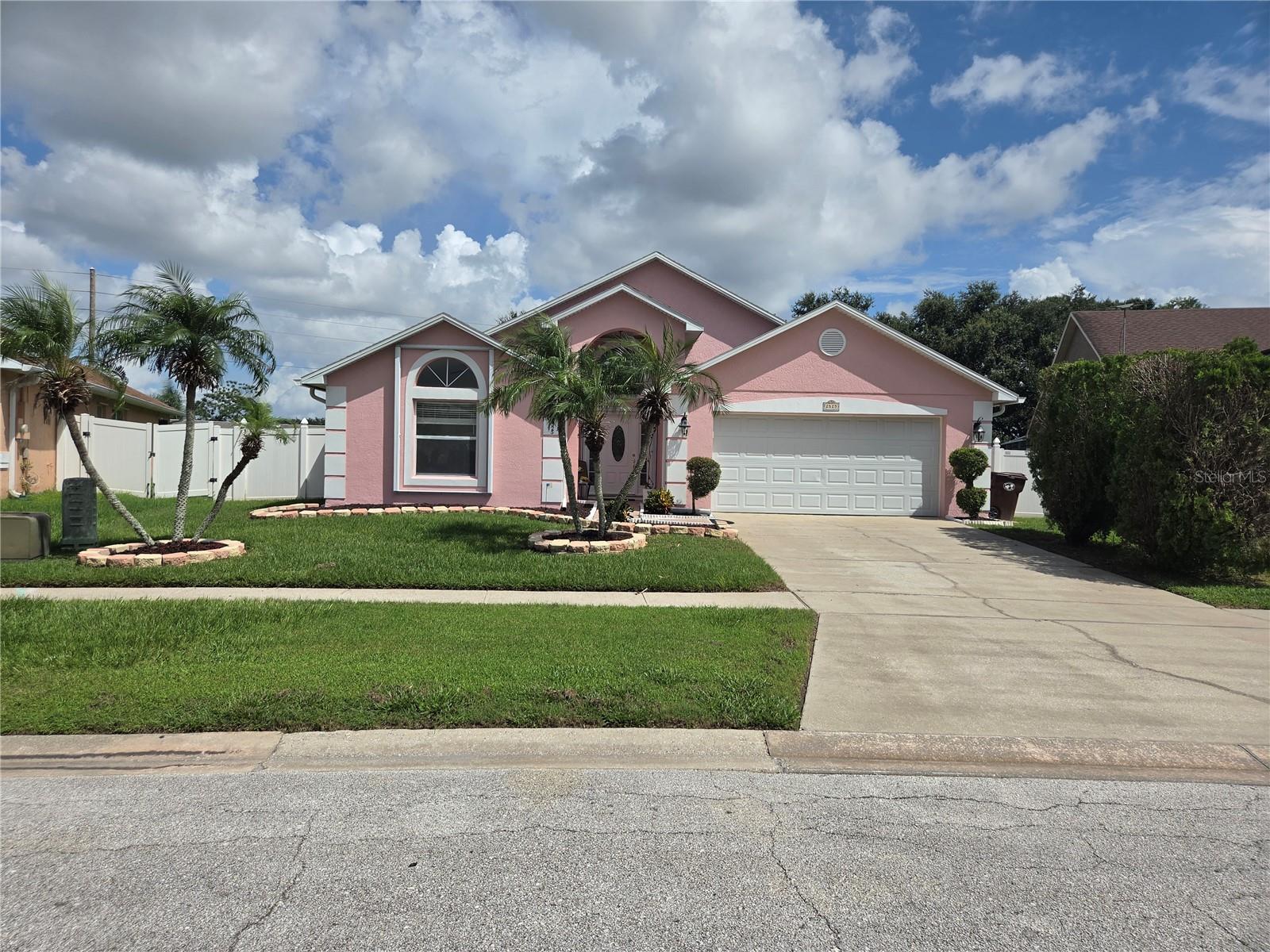 2525 Hikers Ct Property Photo 4