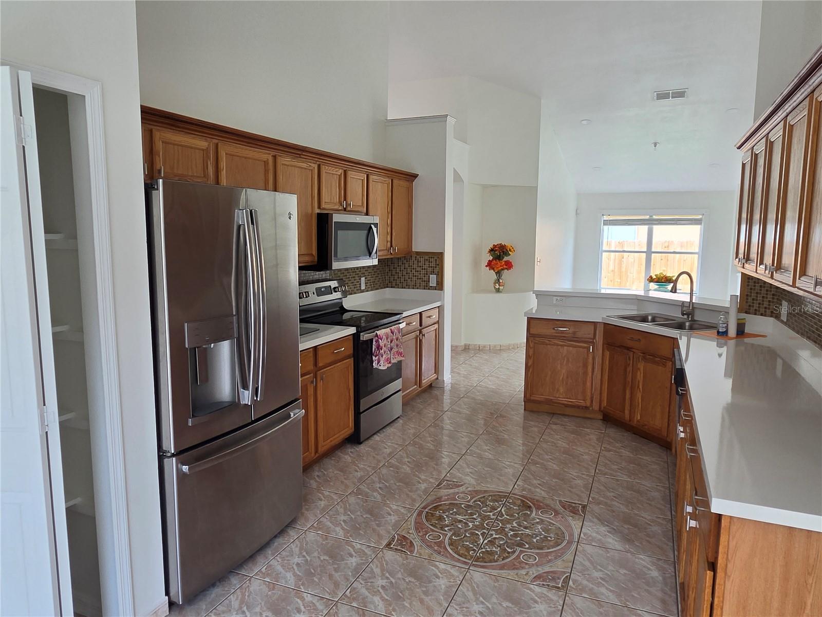 2525 Hikers Ct Property Photo 12