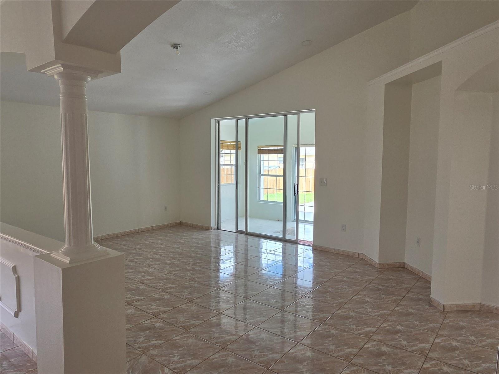 2525 Hikers Ct Property Photo 17