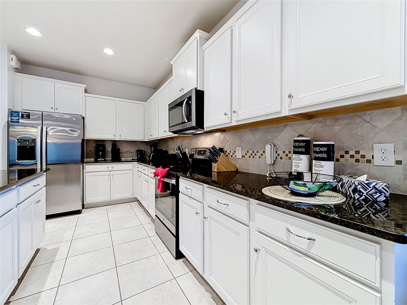 8879 Qin Loop Property Photo 11