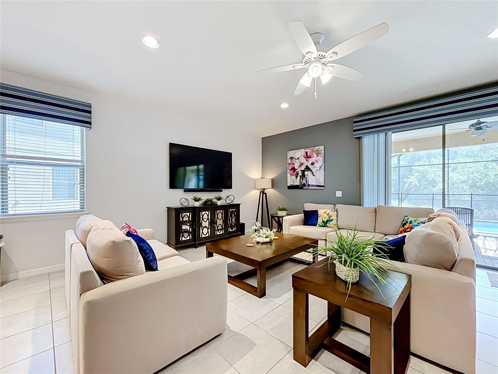 8879 Qin Loop Property Photo 13