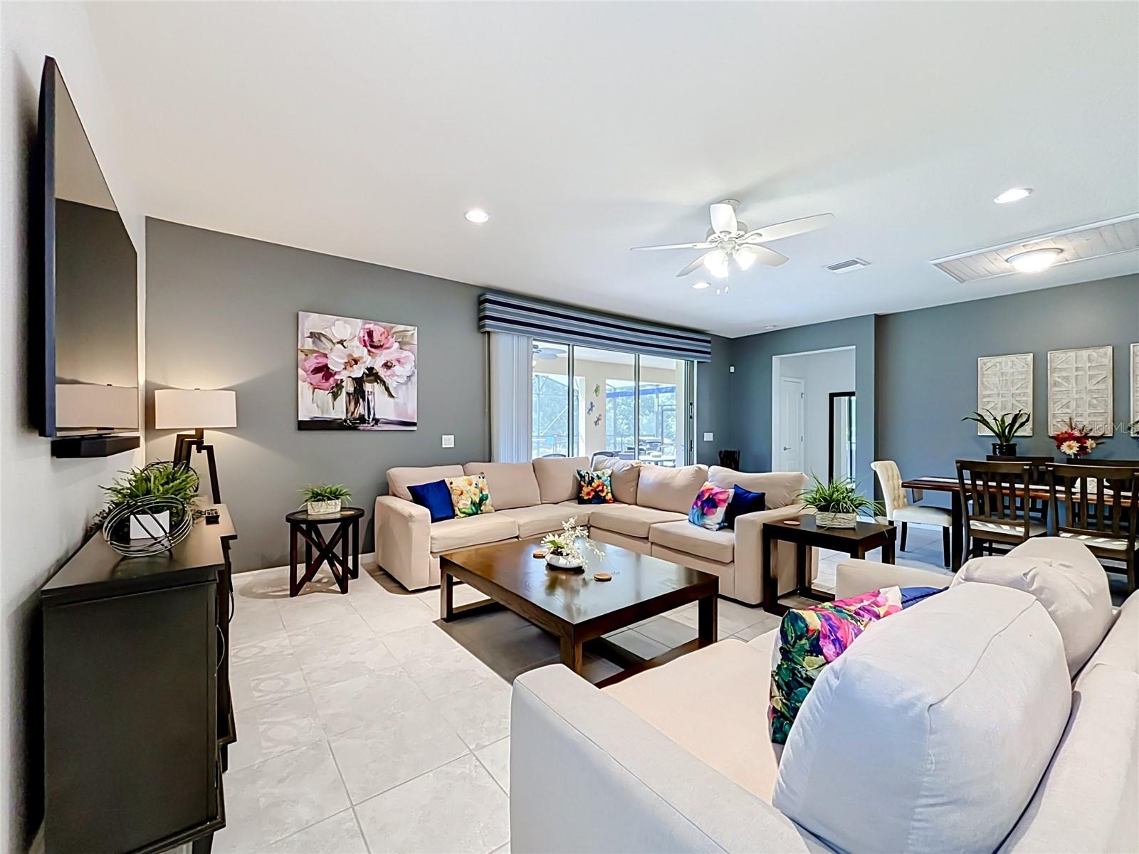 8879 Qin Loop Property Photo 14
