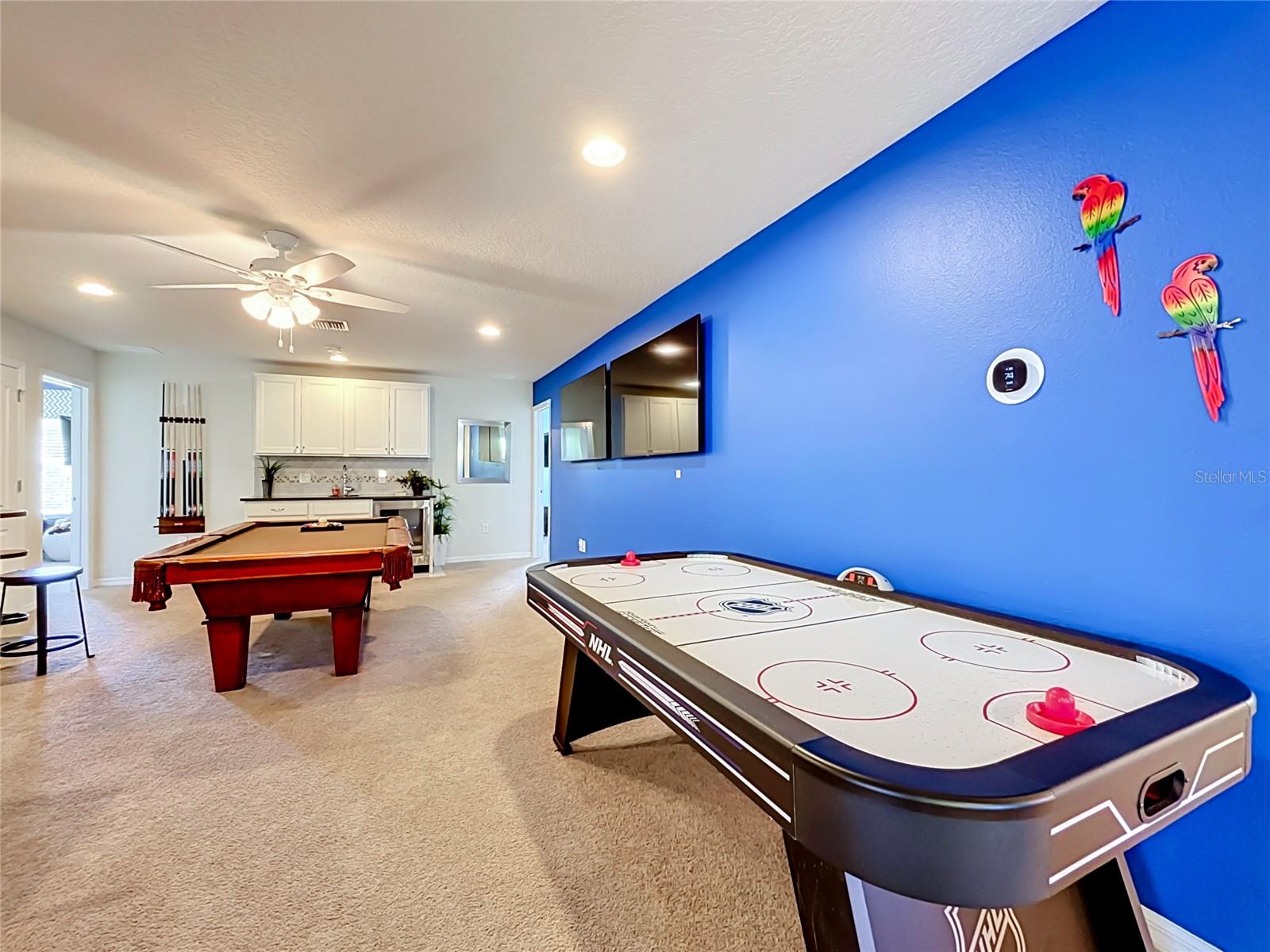 8879 Qin Loop Property Photo 38