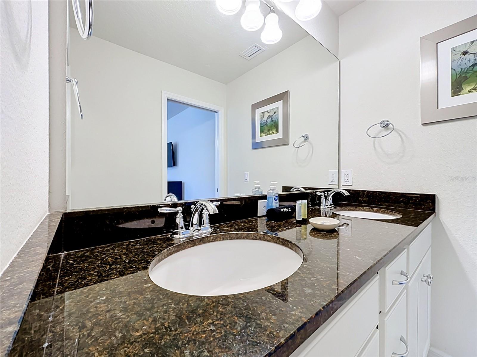 8879 Qin Loop Property Photo 47