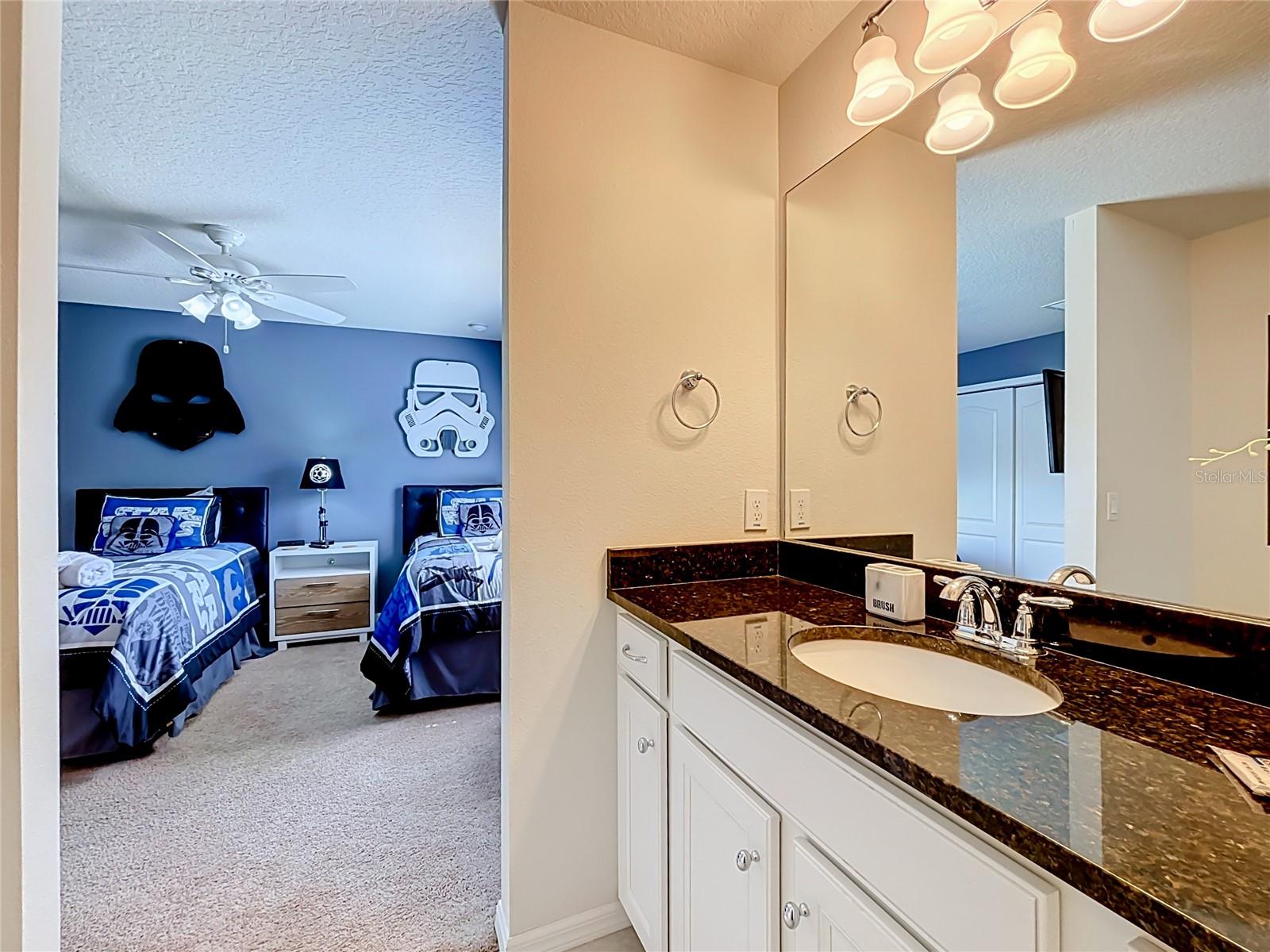 8879 Qin Loop Property Photo 62