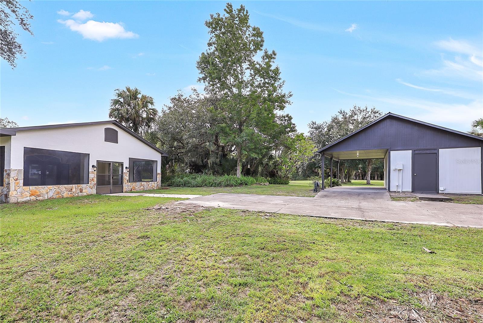 2415 WACCASSA ST Property Photo 1
