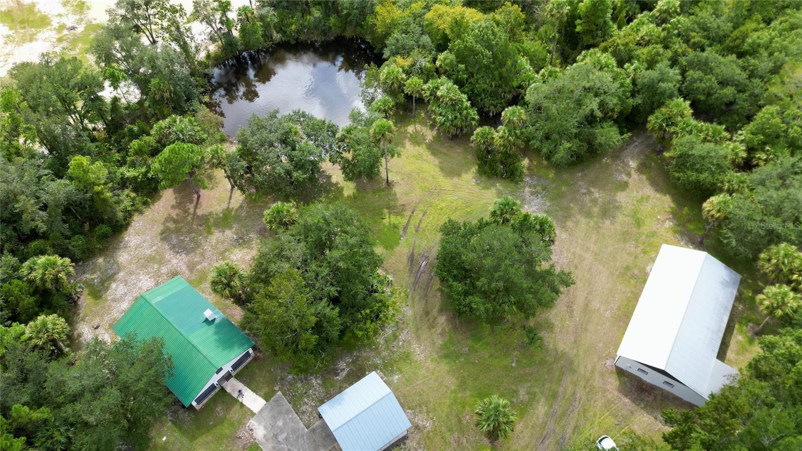 2415 Waccassa St Property Photo 3