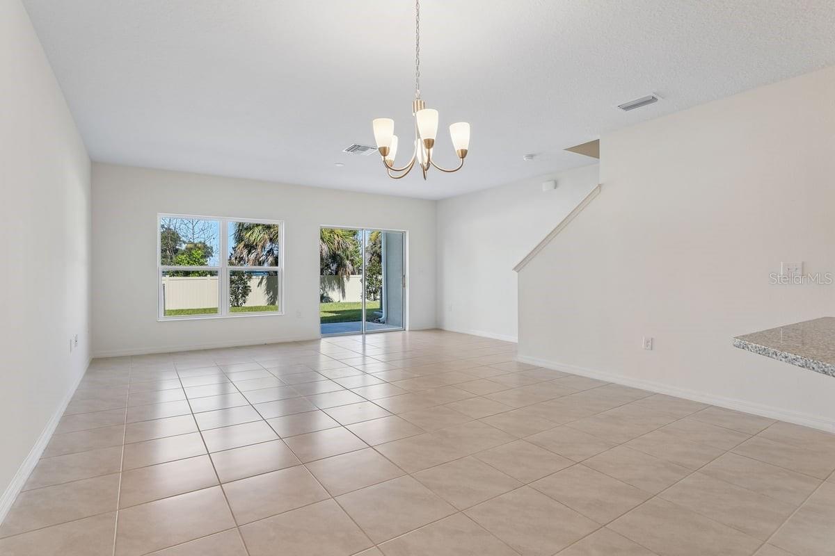 524 Pine Ridge Ct Property Photo 3