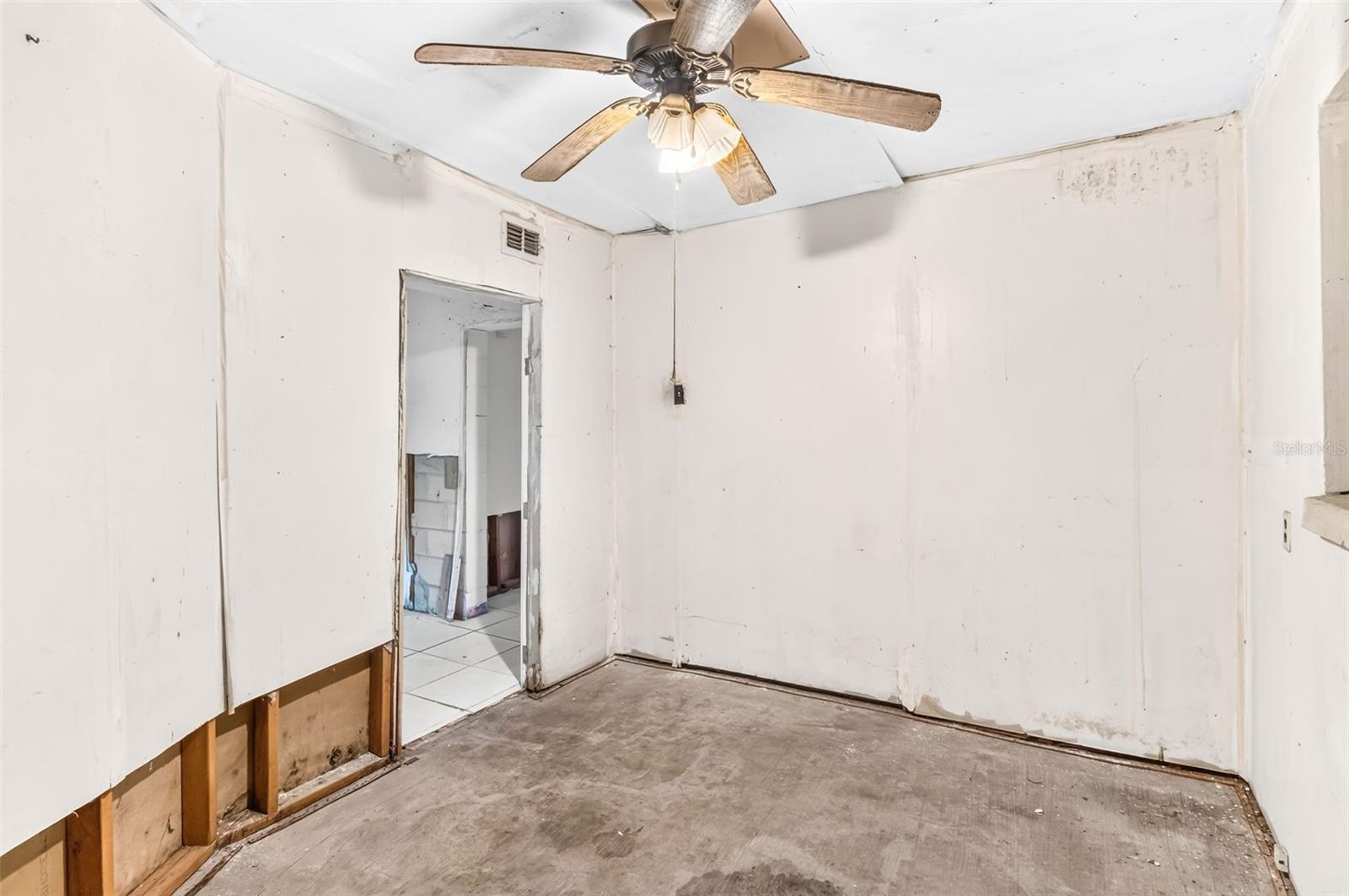 8545 Gold Ridge Cir Property Photo 37