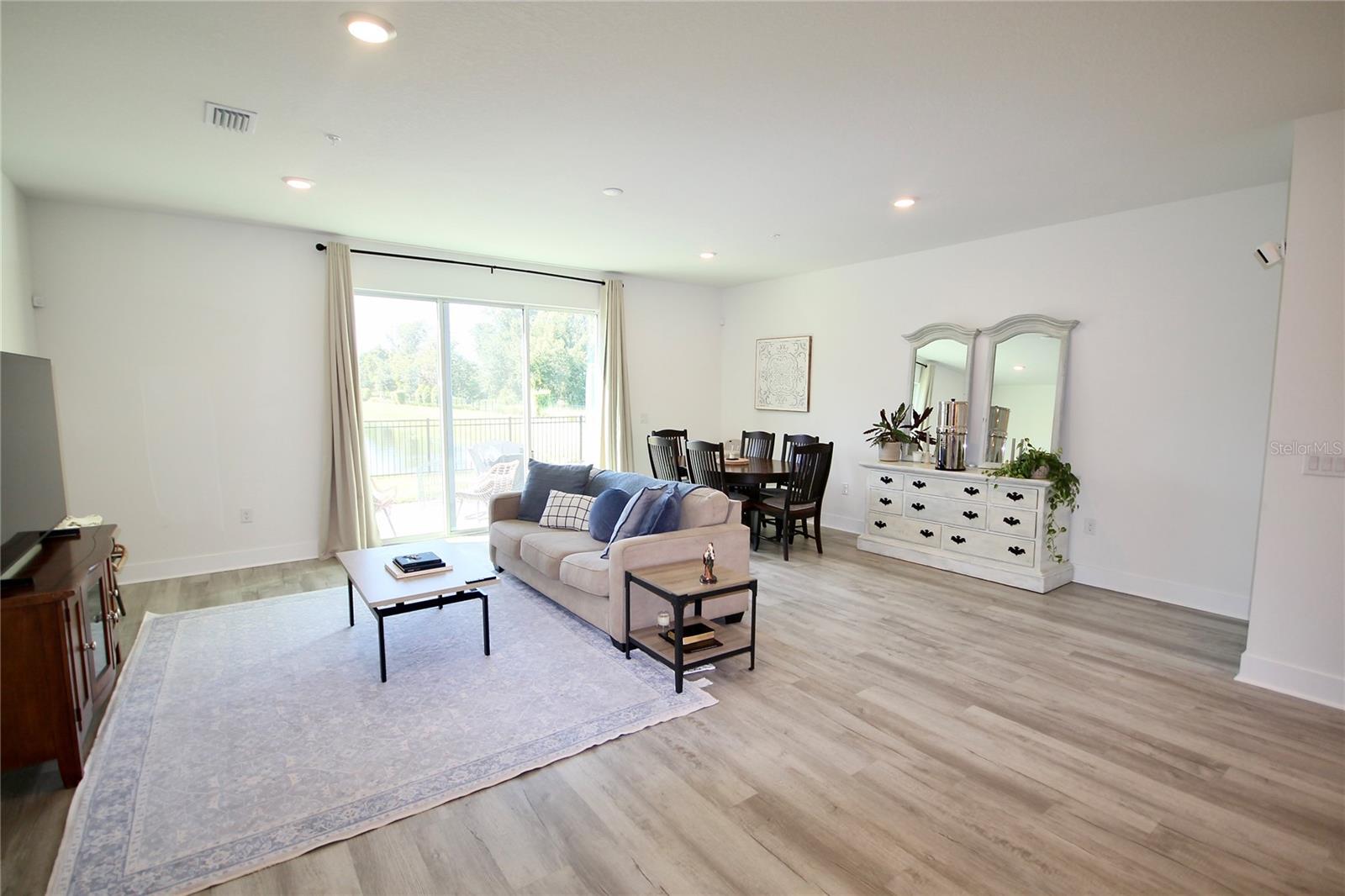 1138 Desert Candle Dr Property Photo 9
