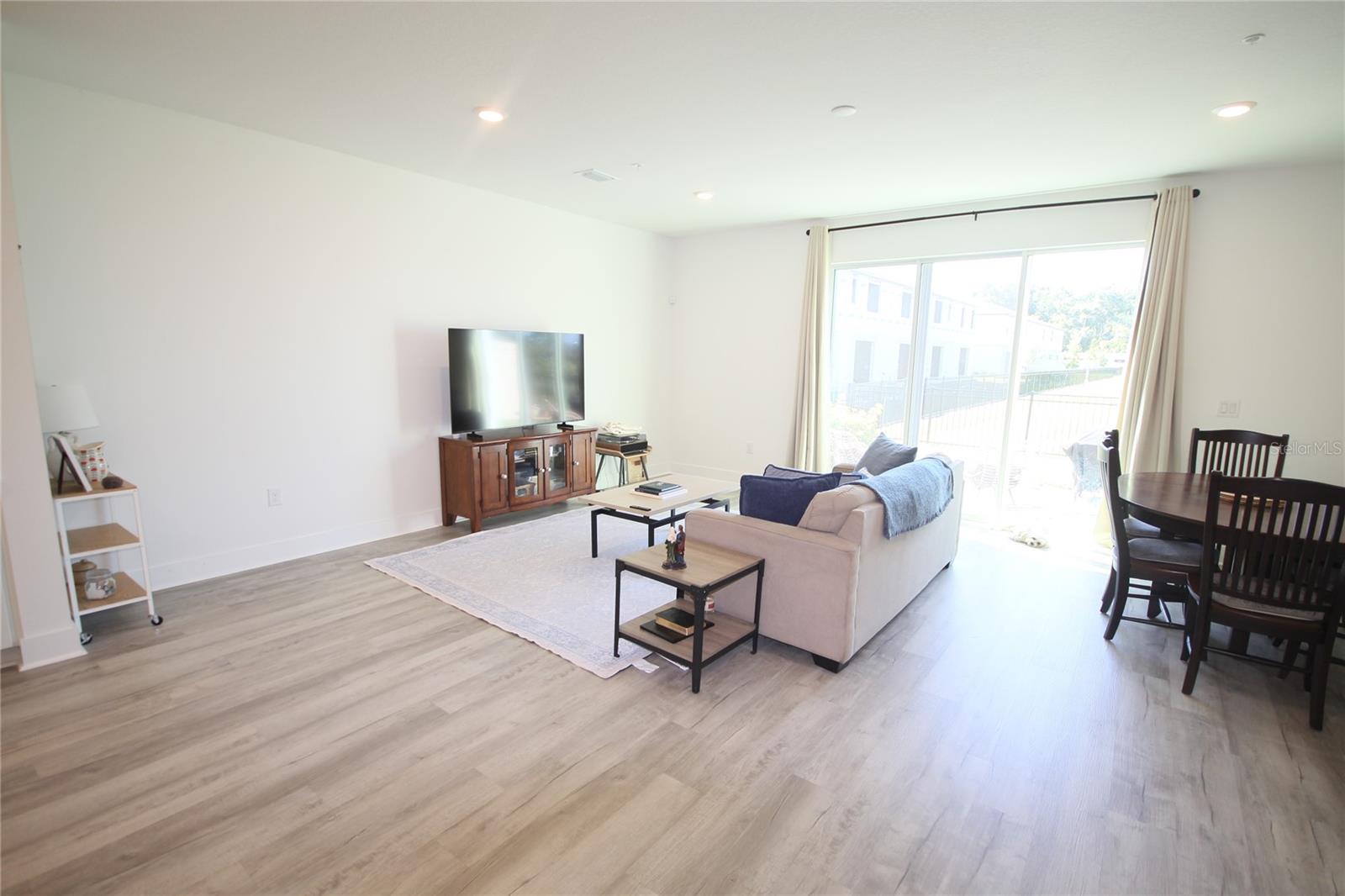1138 Desert Candle Dr Property Photo 11