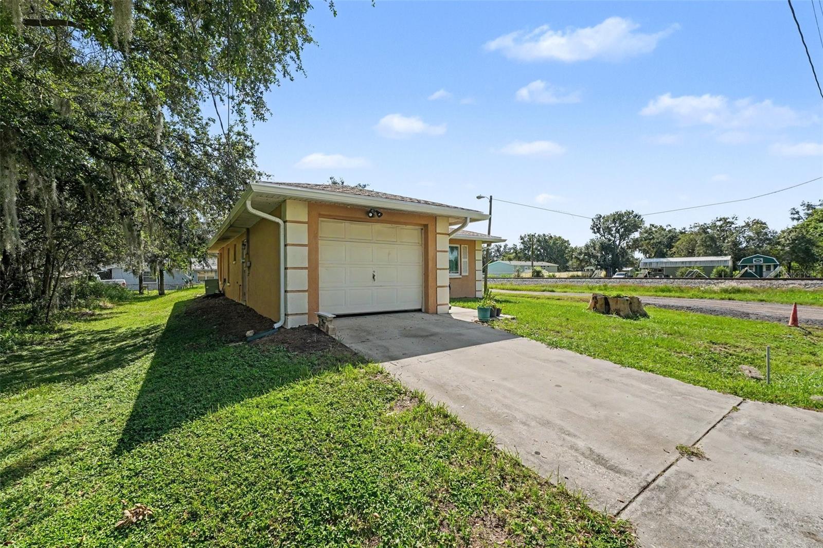 6655 Merle St Property Photo 2