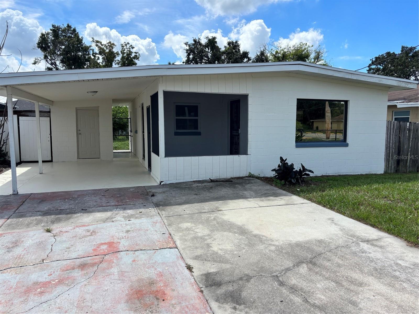 4522 Carter St Property Photo 1