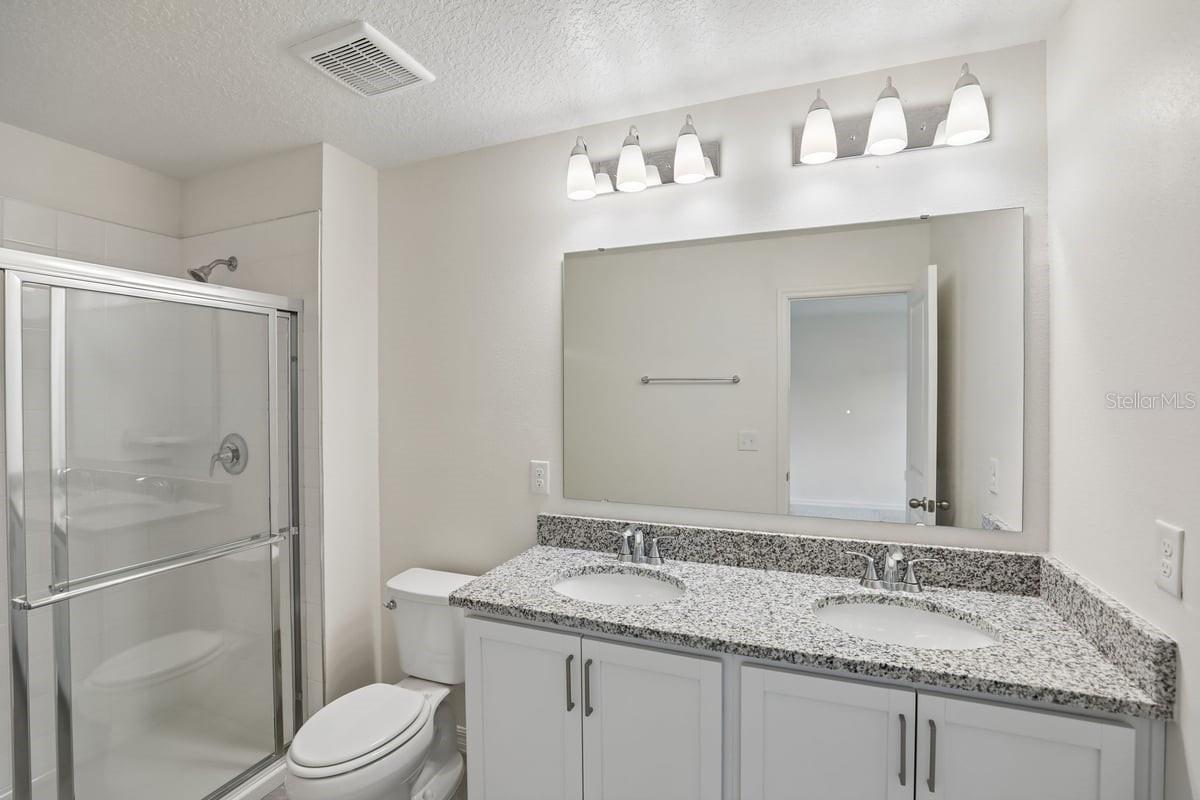 631 Meadows Edge Pl Property Photo 7