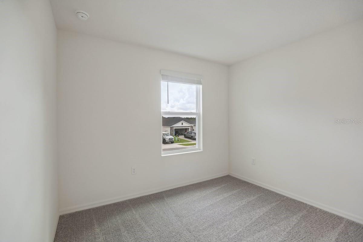 631 Meadows Edge Pl Property Photo 10