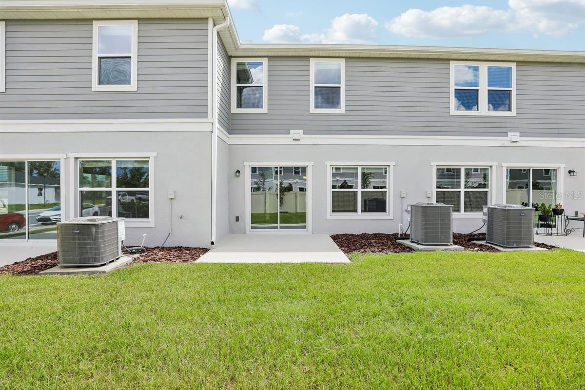 631 Meadows Edge Pl Property Photo 15