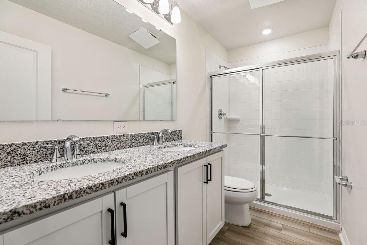 643 Meadows Edge Pl Property Photo 12