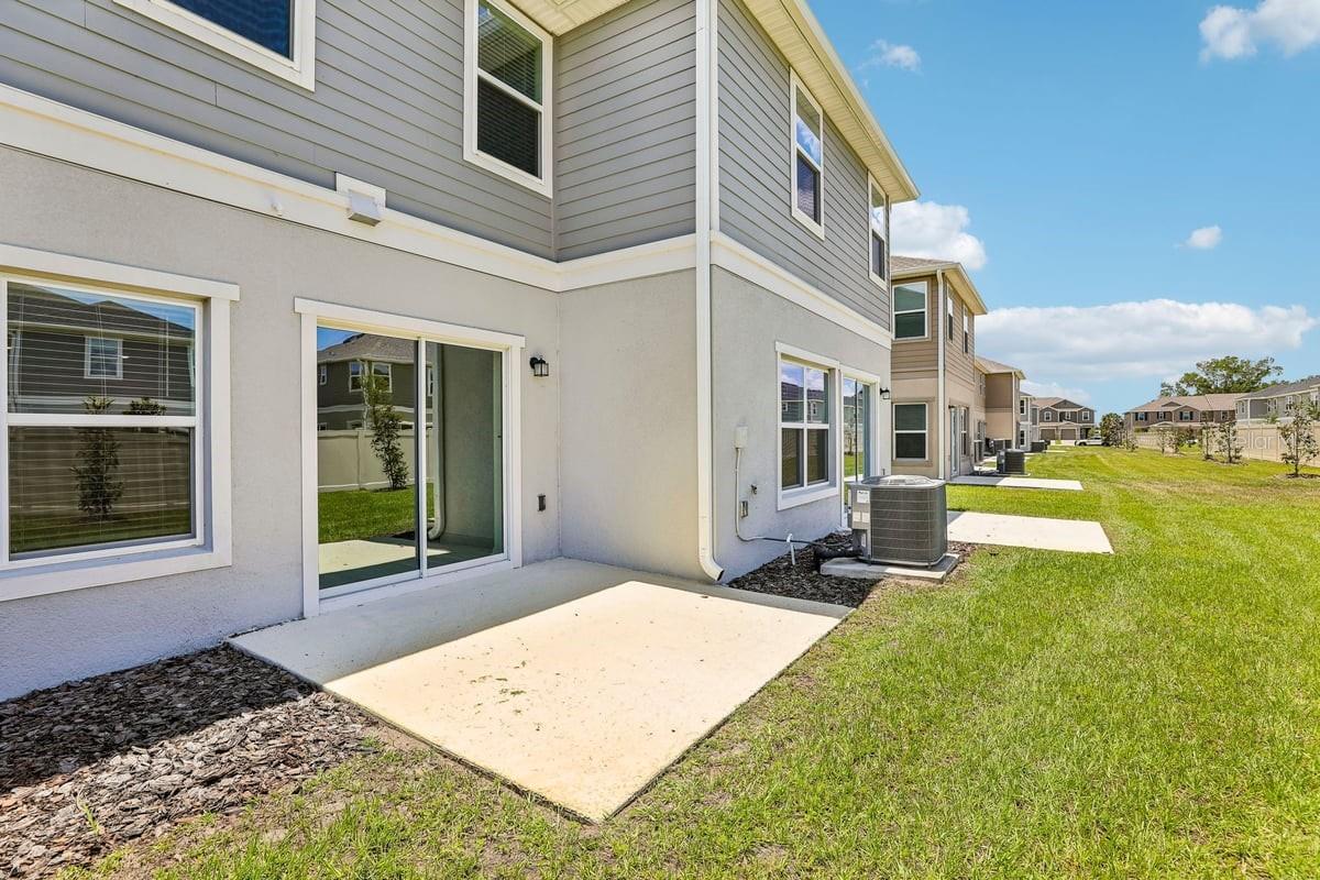 643 Meadows Edge Pl Property Photo 15