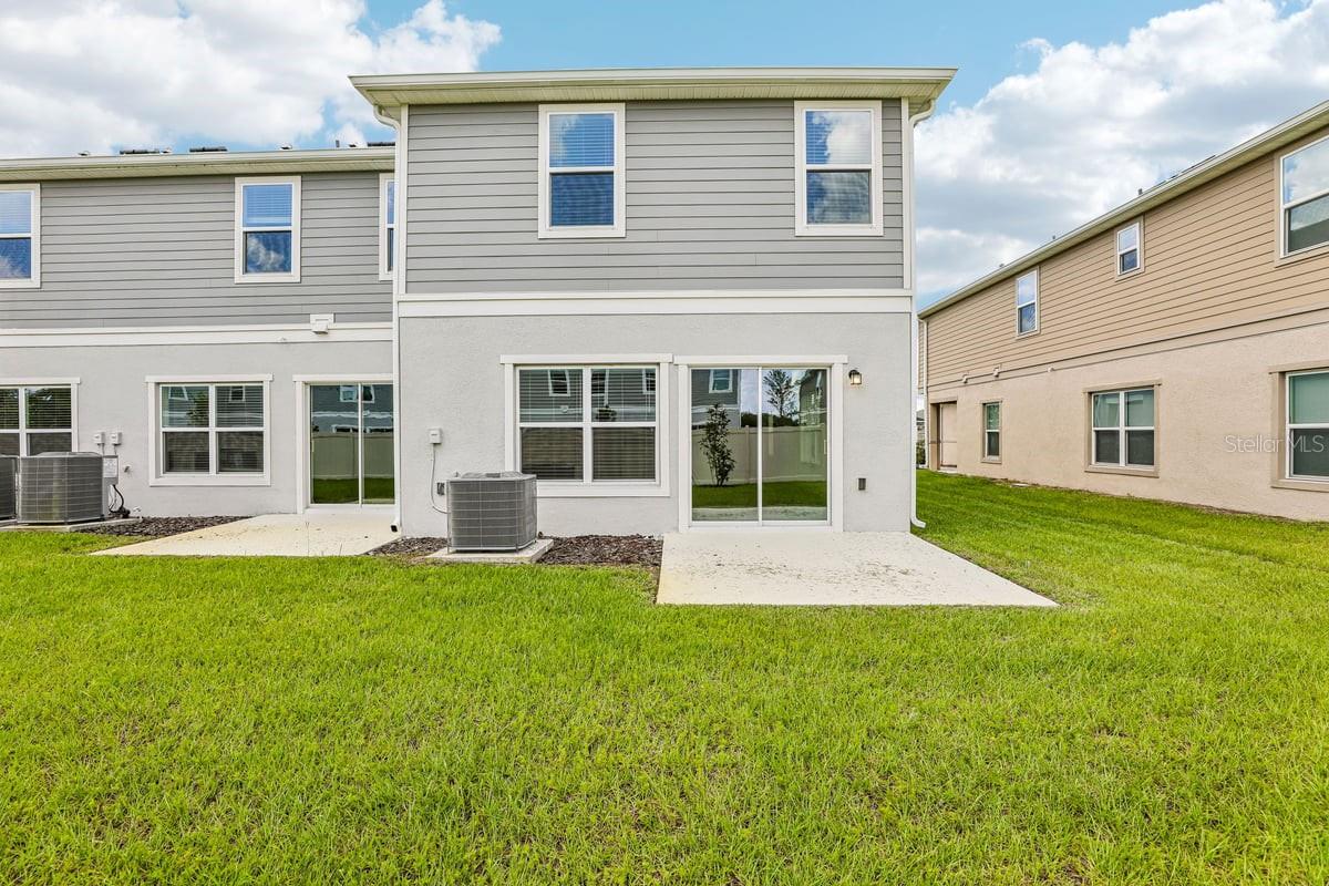 647 Meadows Edge Pl Property Photo 16