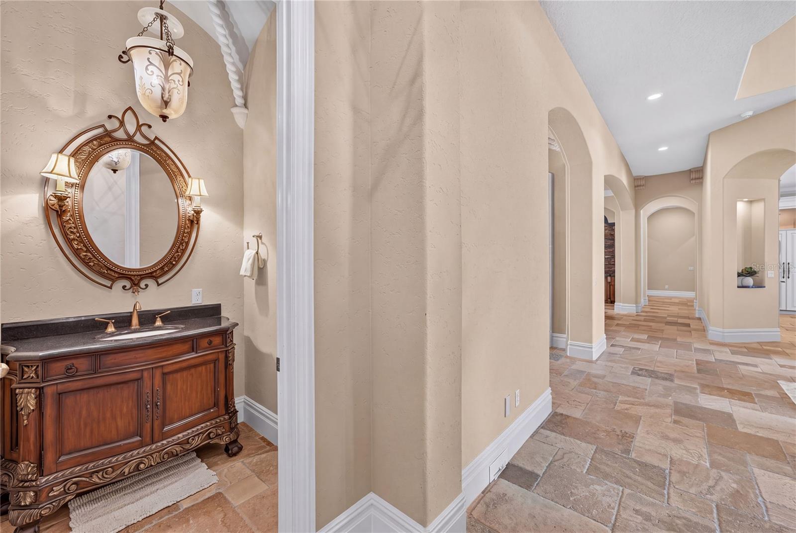 6113 Grosvenor Shore Dr Property Photo 63