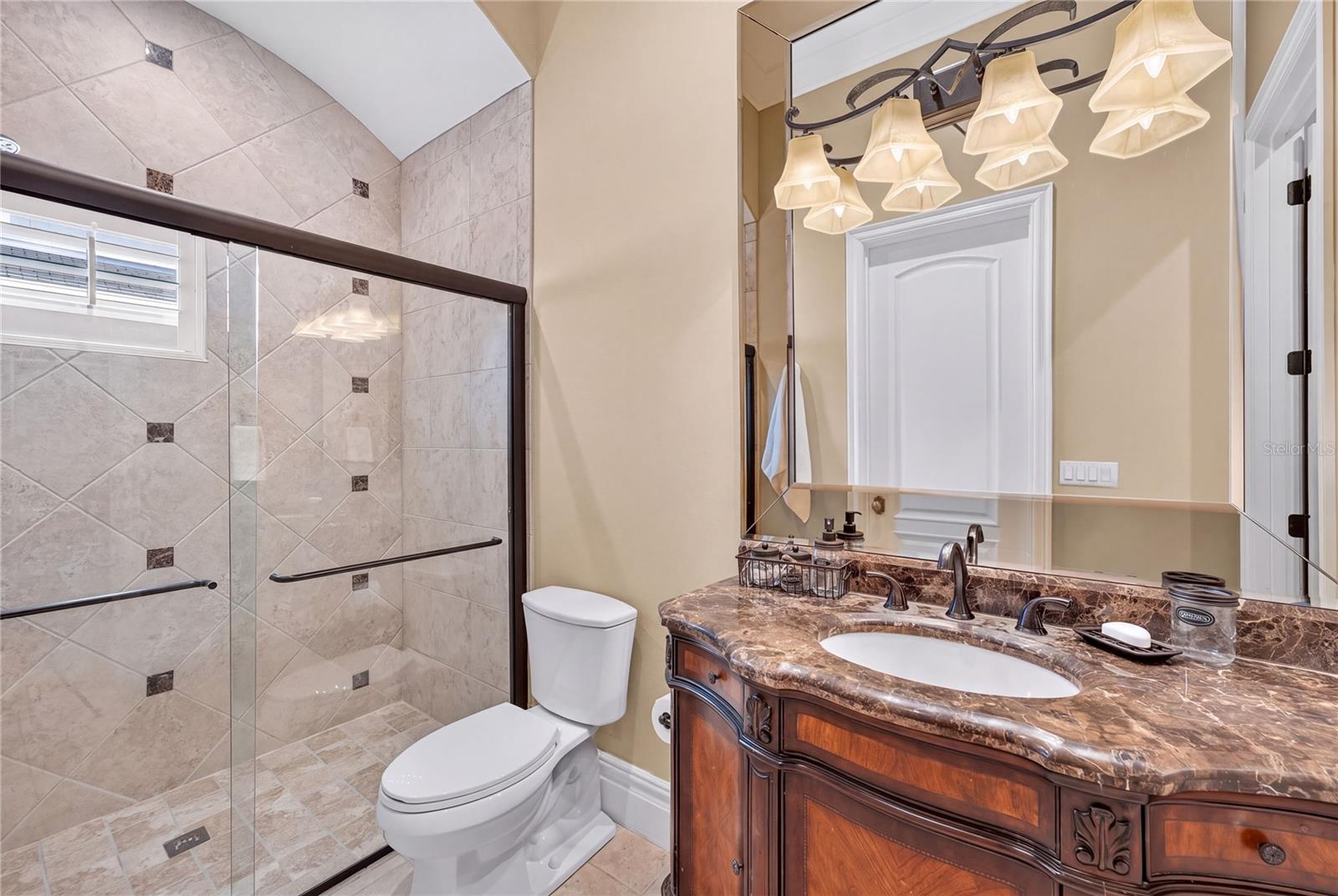 6113 Grosvenor Shore Dr Property Photo 65