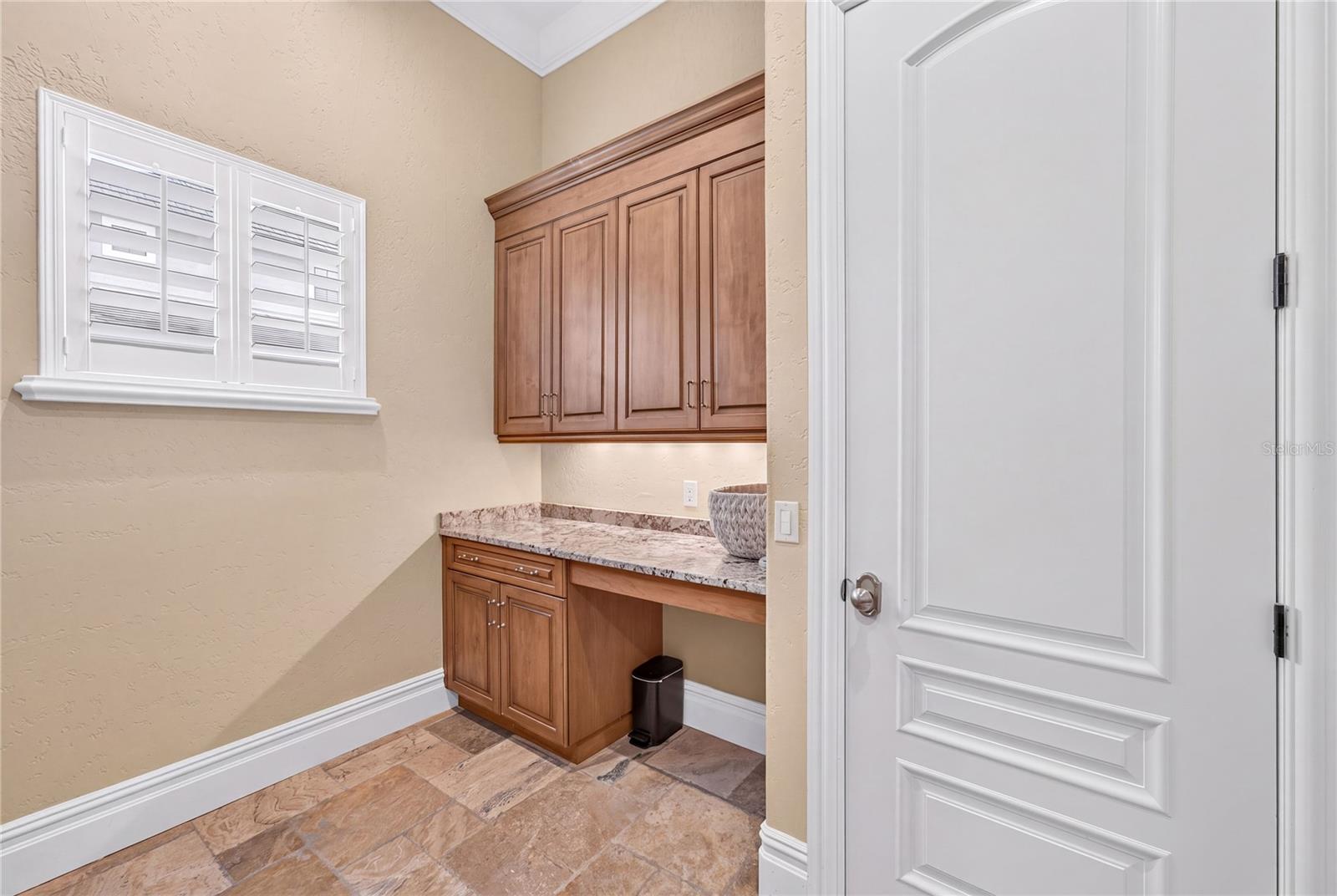 6113 Grosvenor Shore Dr Property Photo 93