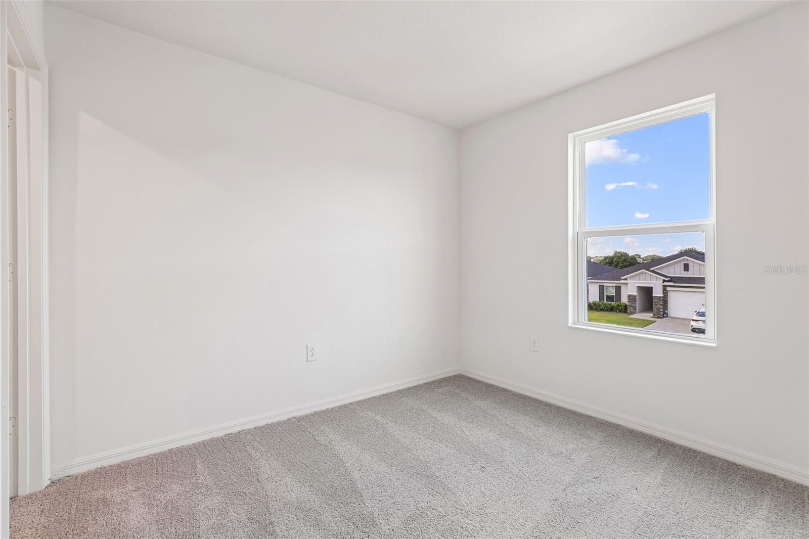 683 Meadows Edge Pl Property Photo 12