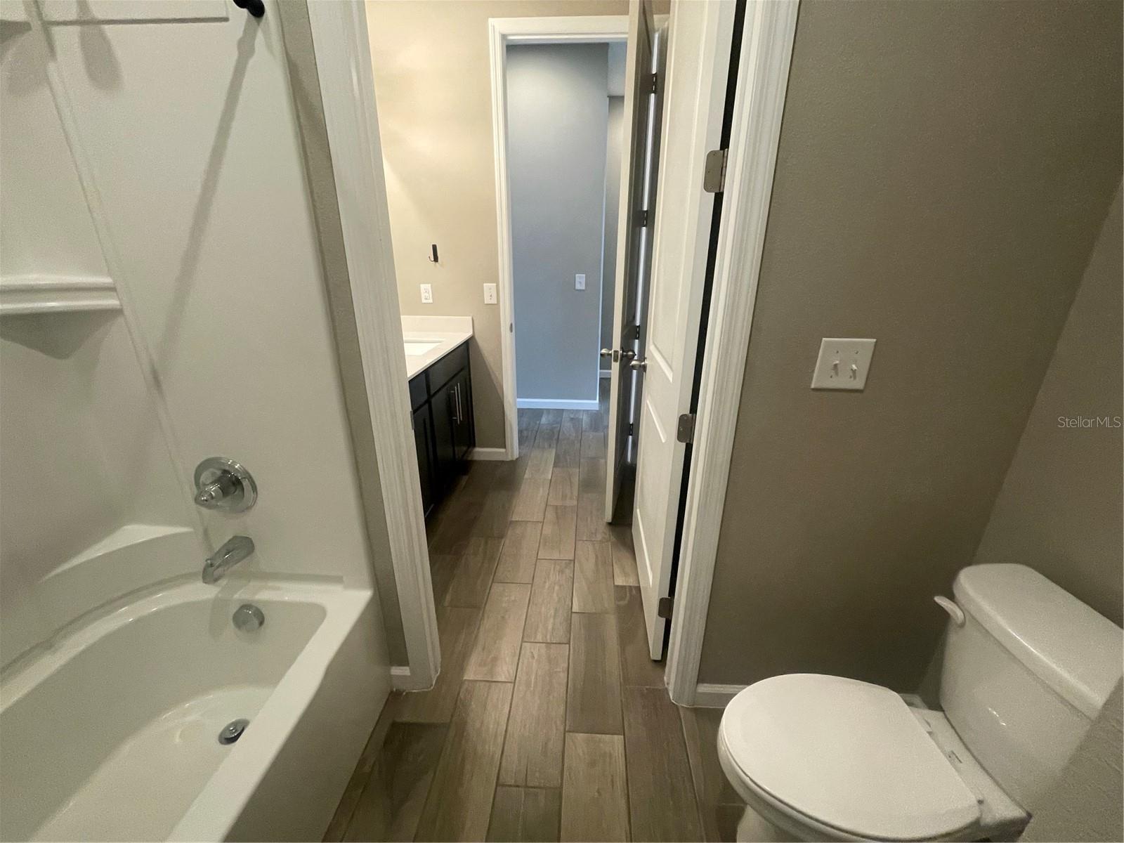 345 Casa Verano Ln Property Photo 19